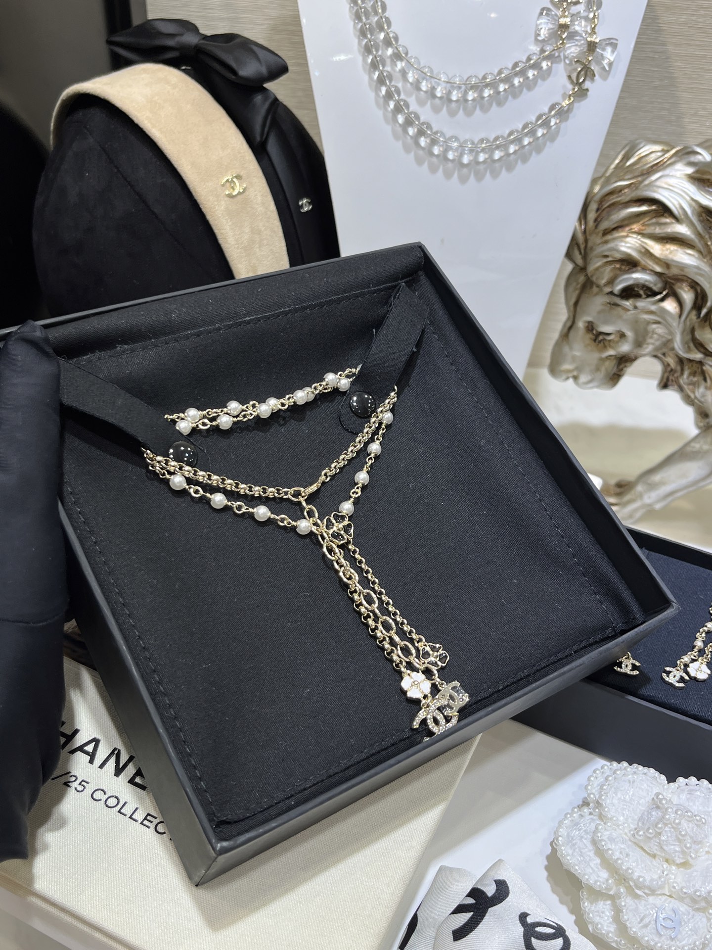 Chanel Pearls and Clover CC Dangle Sweater Necklace - Original Replica Club