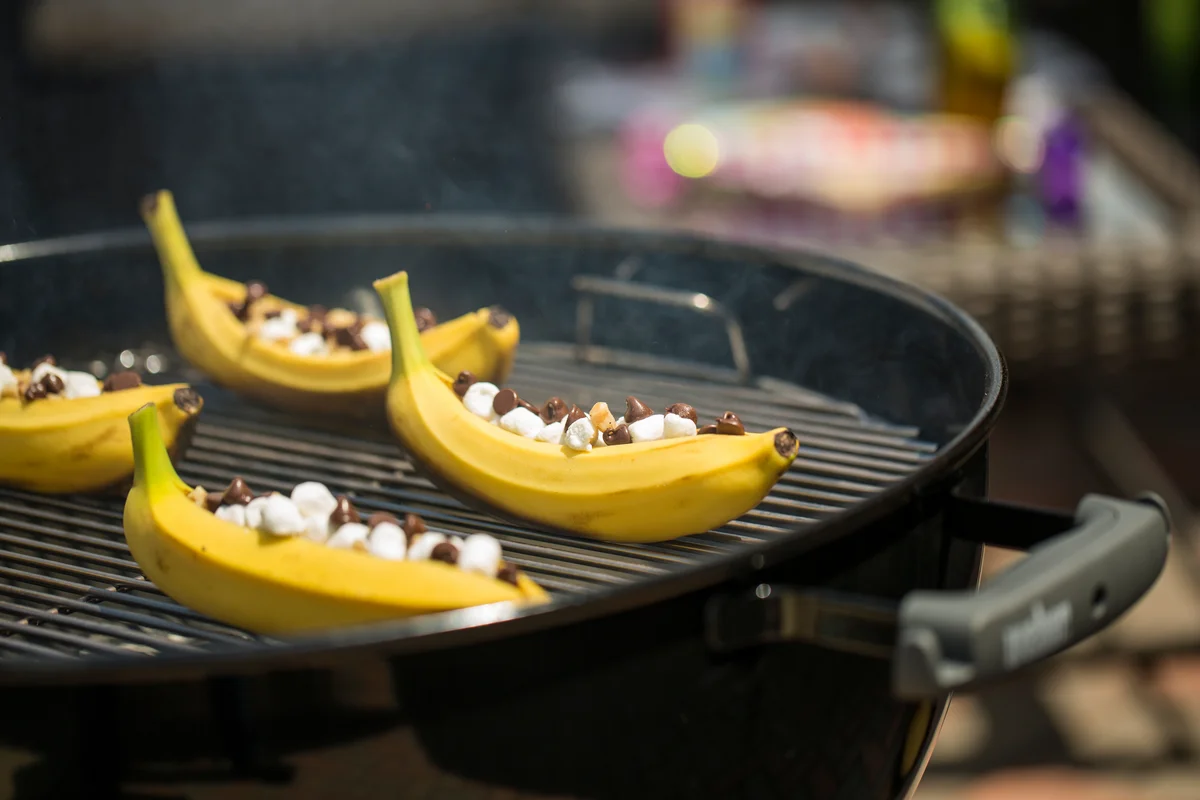 Weber Original Kettle Premium 22" Charcoal Grill - Image 7