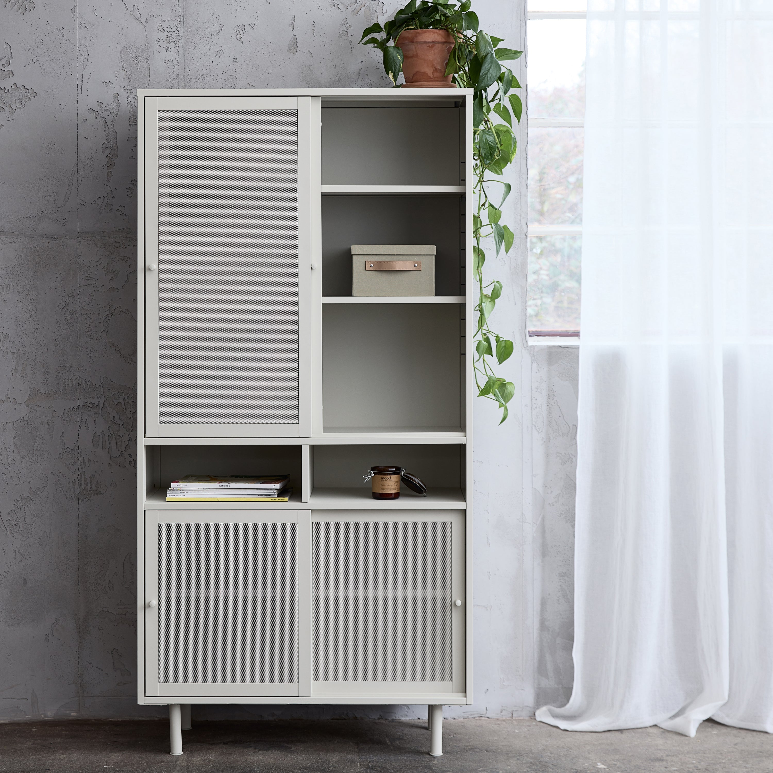 Blokker Tibbe Opbergkast - H 180 cm - Greige