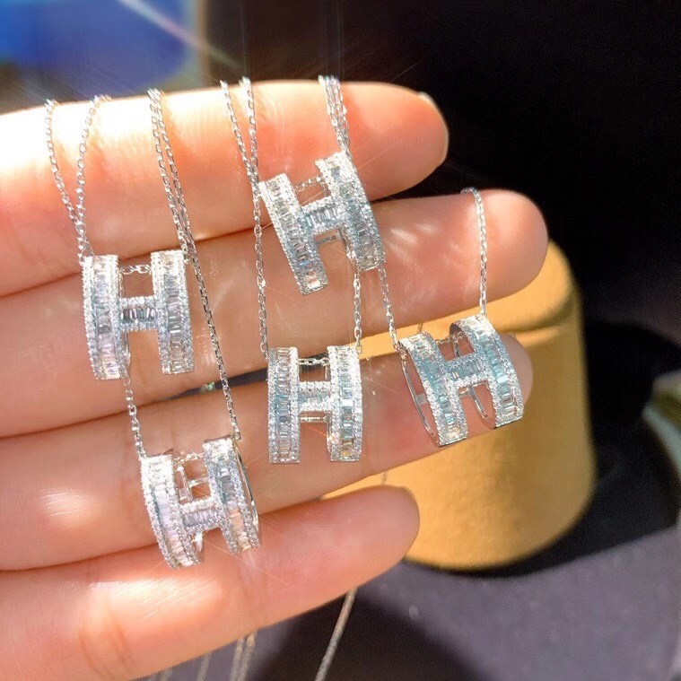 Hermes Diamond Paved H Pendant Necklace - Original Replica Club