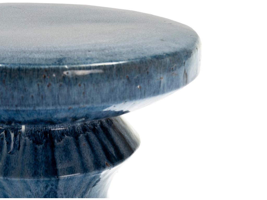 Taburete bajo Razi de arenisca azul