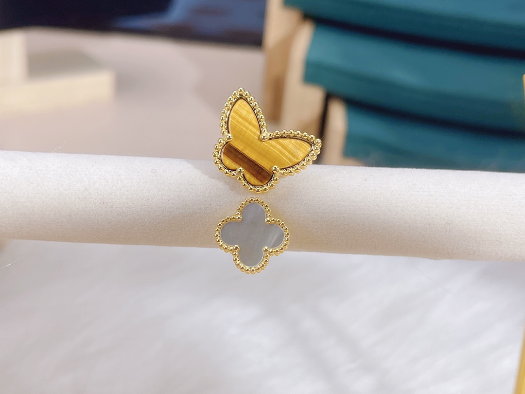 VCA Lucky Alhambra Between the Finger Ring - Original Replica Club