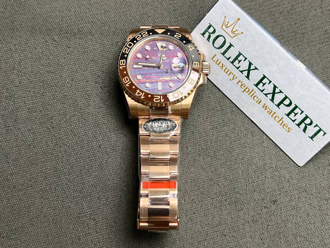 Superclone Rolex GMT-Master II 40 mm 126715CHNR Tiger Iron Dial