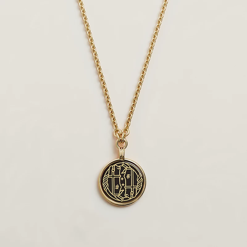 Replicate Medaille Quadrige necklace, small model(1:1 replica) - Original Replica Club