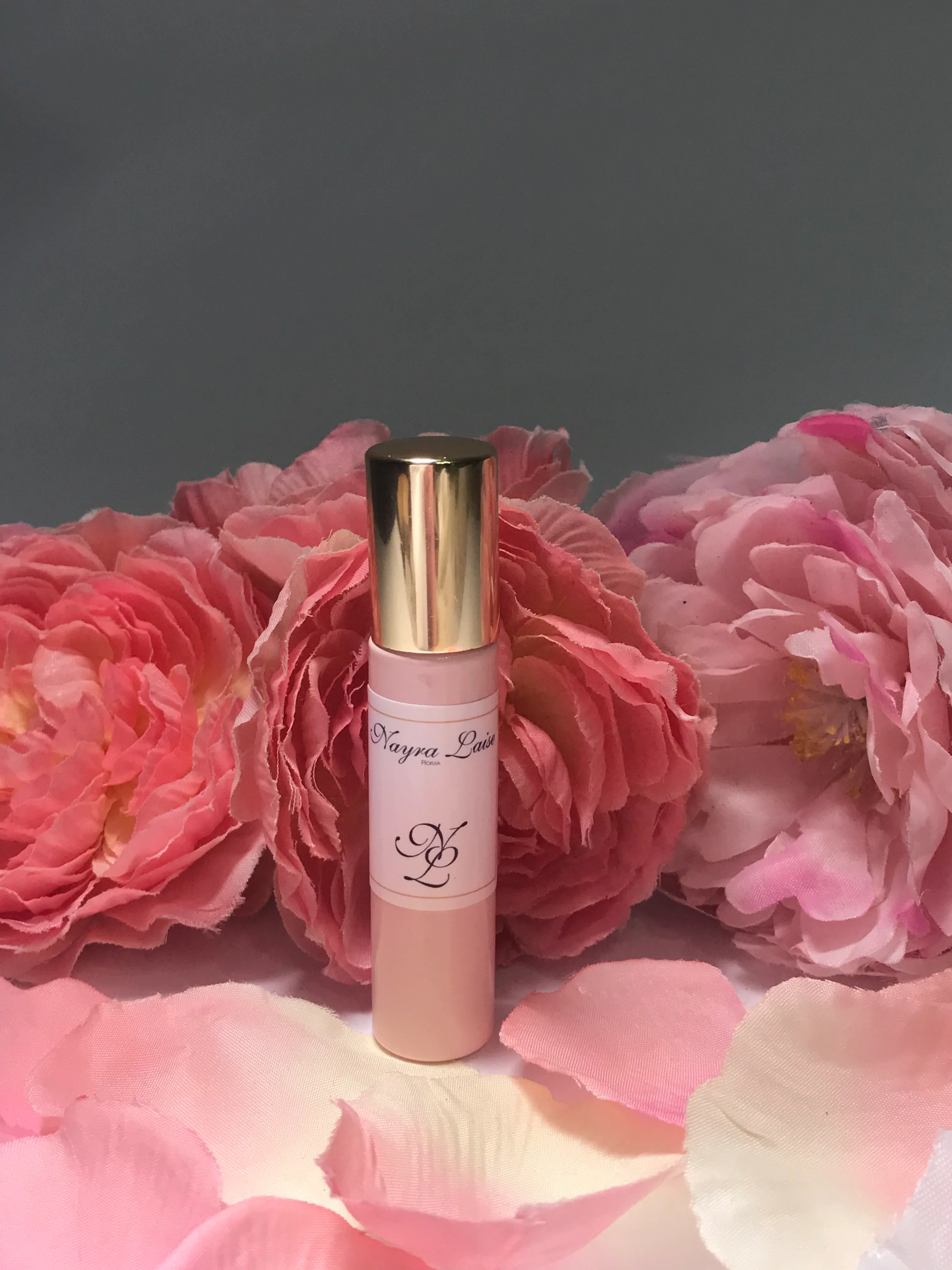 Eau de Parfum Nayra Laise-roll on