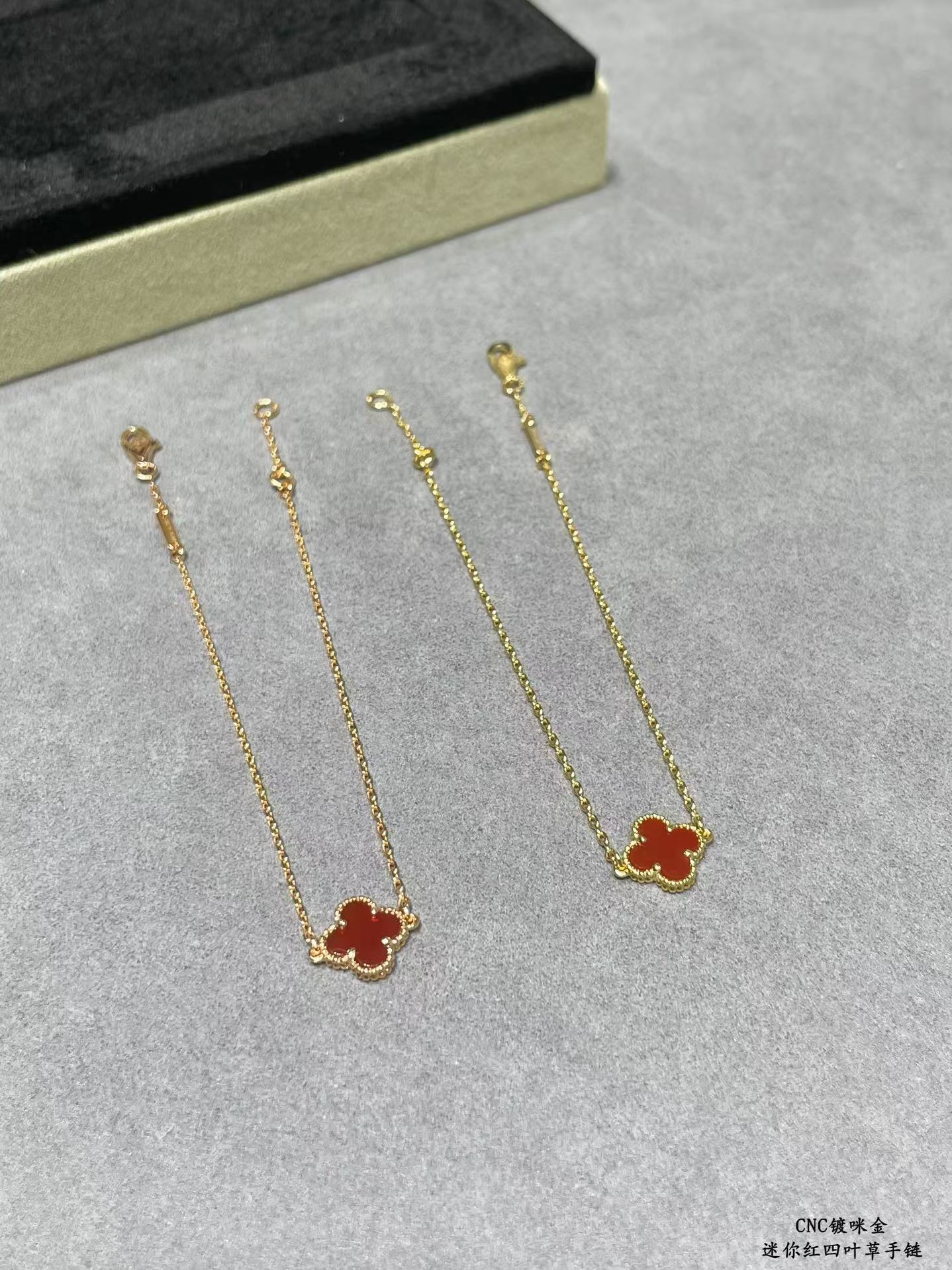 VCA Red Carnelian Clover Sweet Alhambra Bracelet, 1 Motif - Original Replica Club
