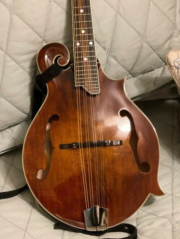 Eastman F-Style Mandolin, 8 Strings, Brown, With Hard Case - MD515 - Image 2 Eastman F-Style Mandolin, 8 Strings, Brown, With Hard Case - MD515 - Image 2