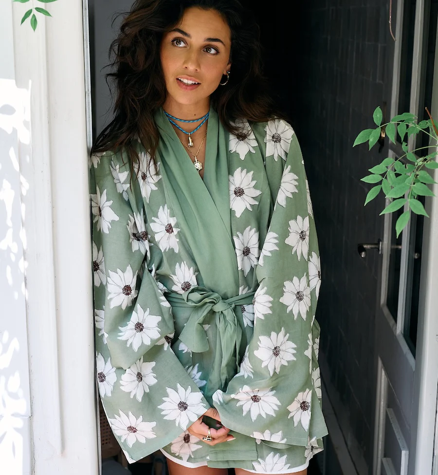 White Lotus Dreams Kimono