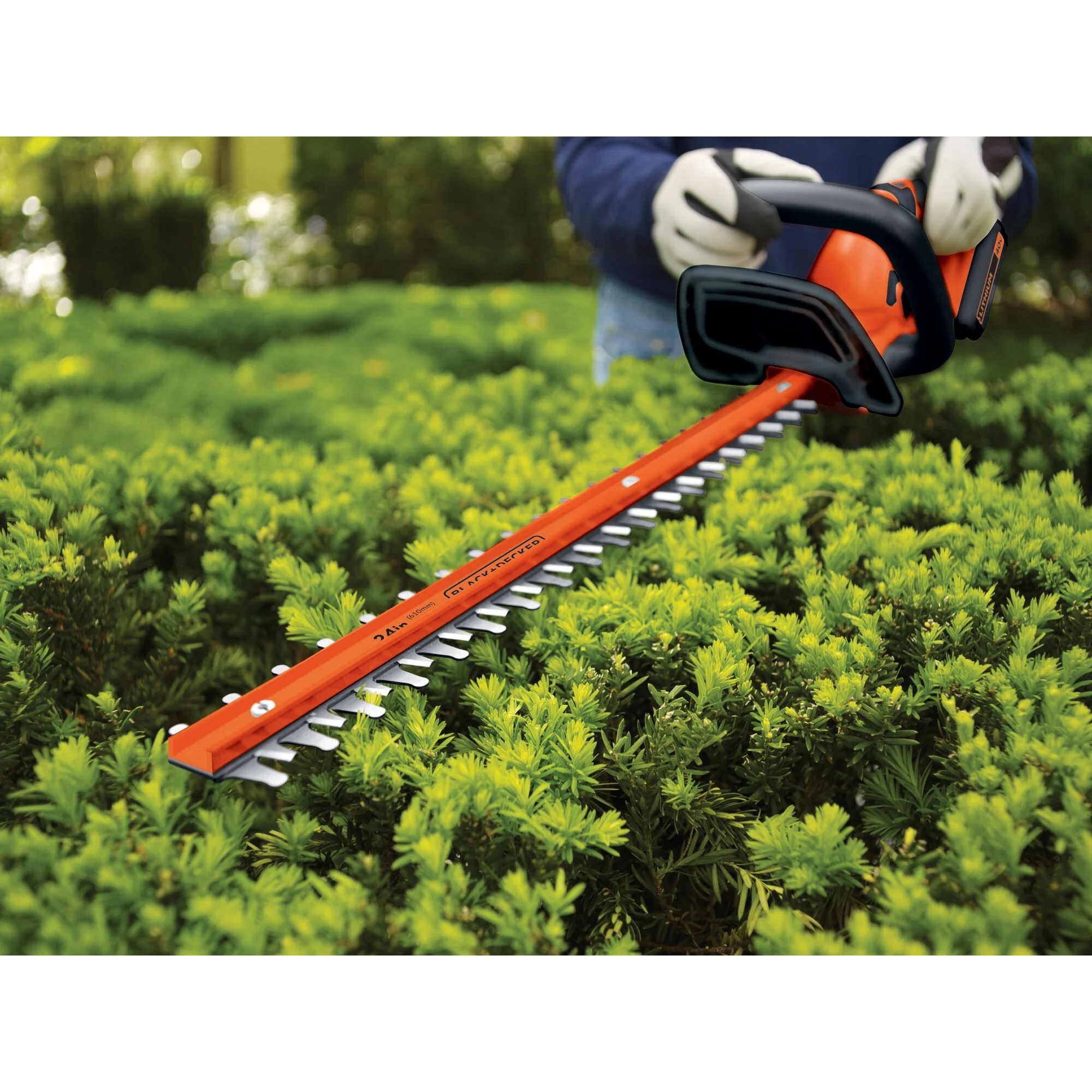 BLACK+DECKER 40V MAX* Cordless Hedge Trimmer, 24-Inch, (LHT2436) - Image 10