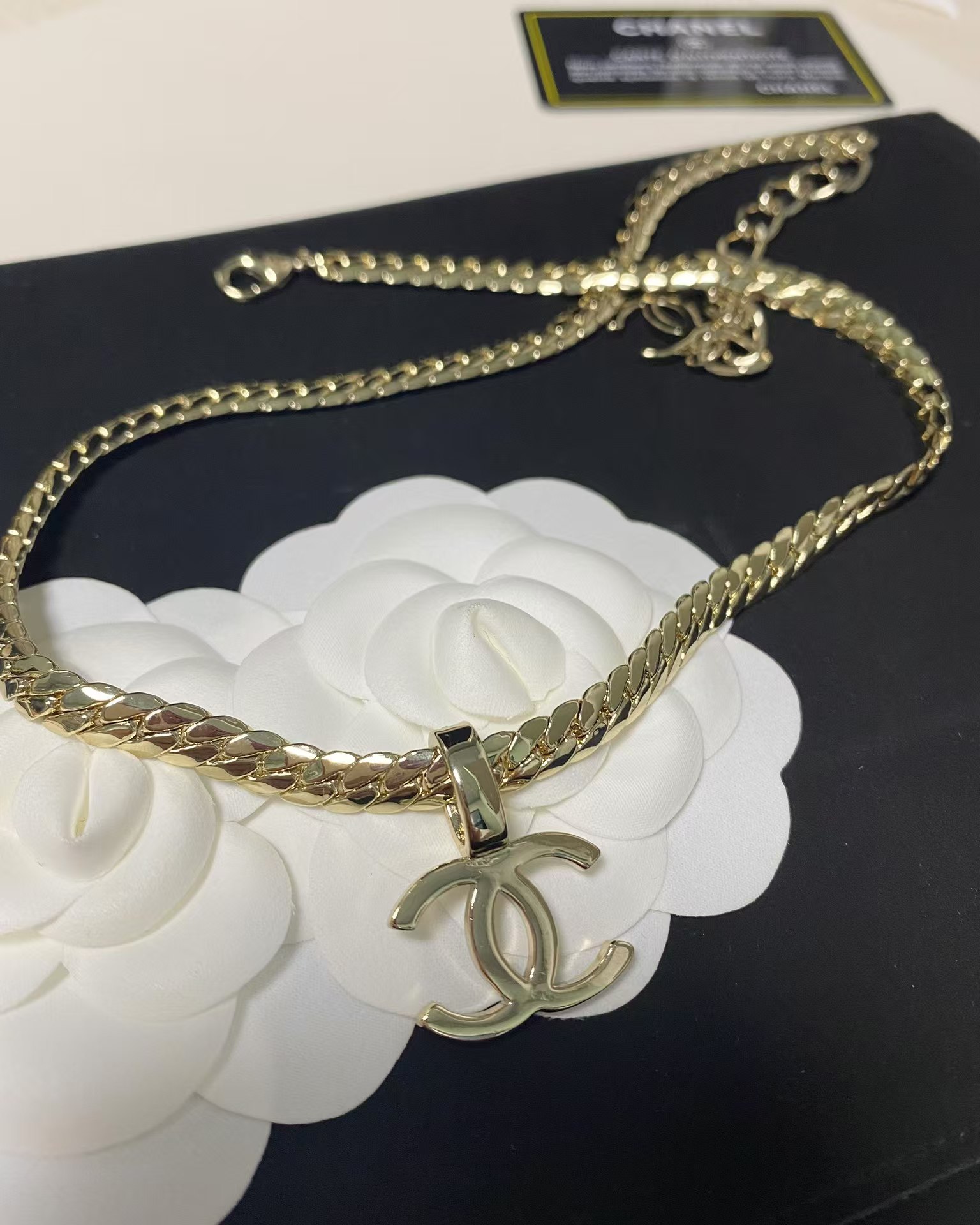 Chanel Chunky Flat Cuban Chain Necklace - Original Replica Club