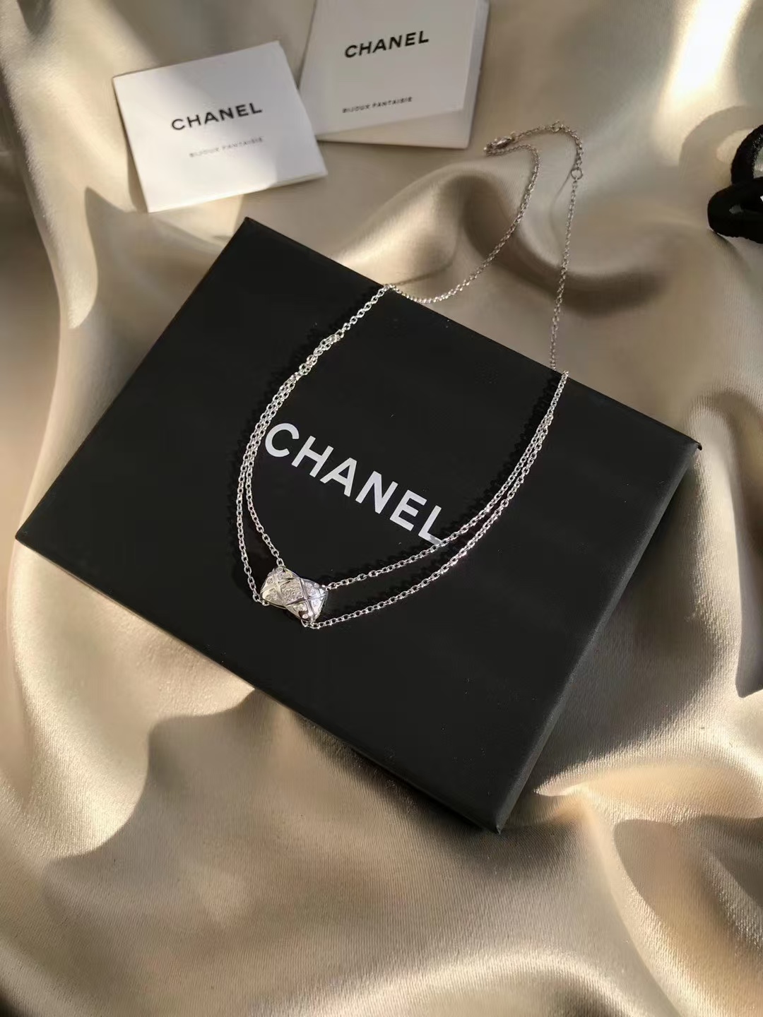 Chanel Coco Crush White Gold Necklace - Original Replica Club