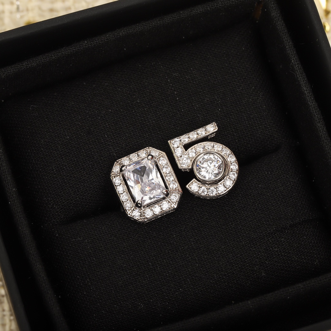 Chanel Open Cuff NO.5 Ring - Original Replica Club