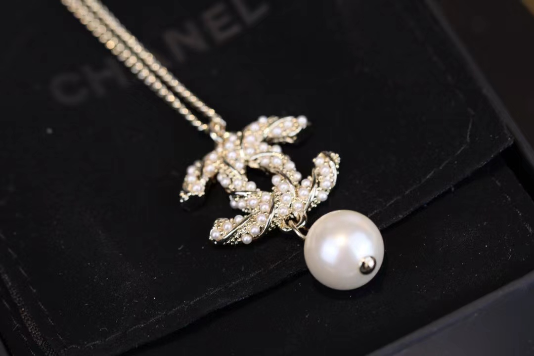 Chanel Long Sweater Pearl Drop Necklace - Original Replica Club