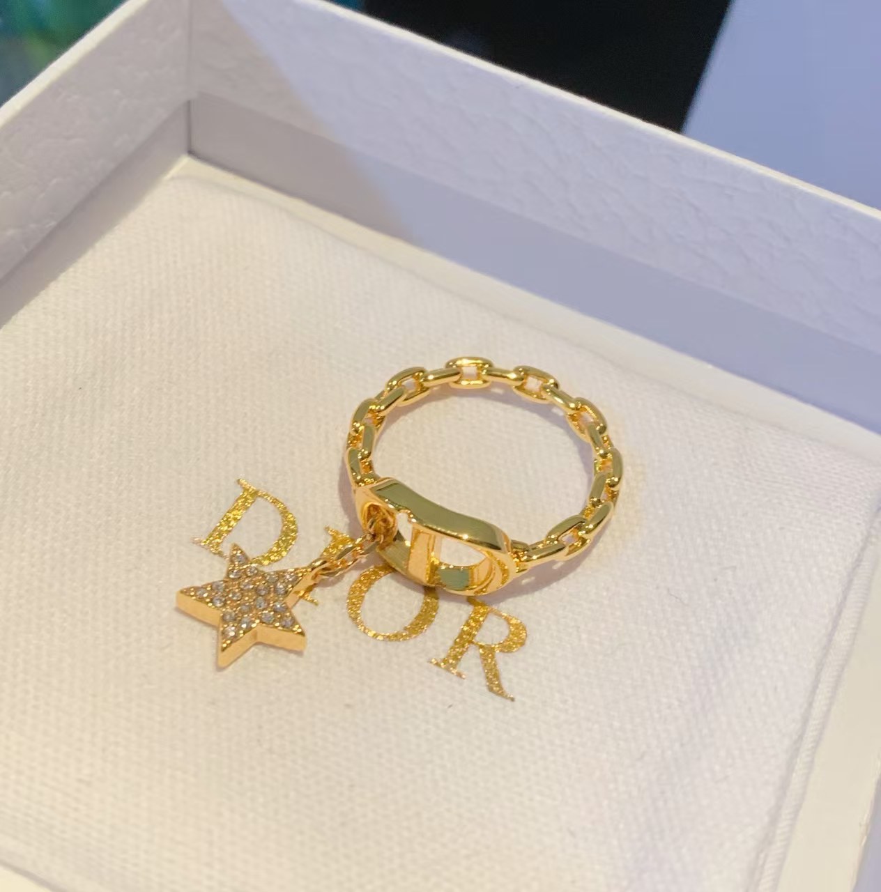 Dior CD Star Dangle Ring - Original Replica Club
