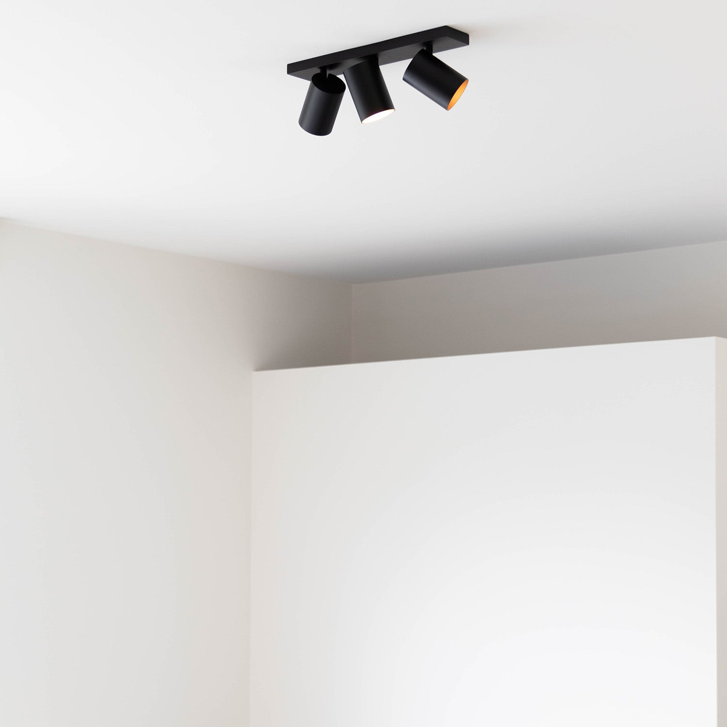 Atmooz Plafondlamp Nuo 3 - Opbouwspot Metaal Zwart