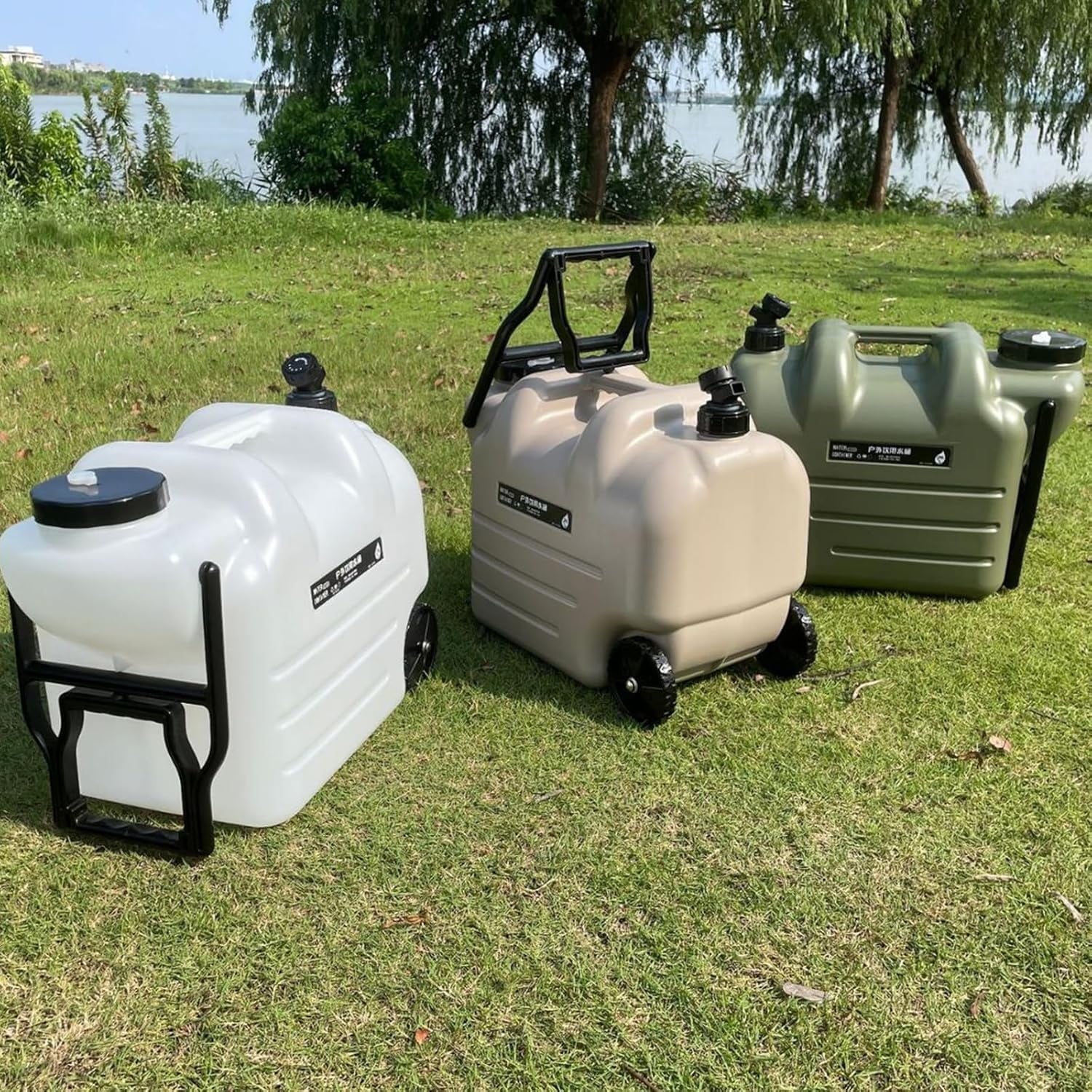 Wheeled Water Storage Container With Handle And Faucet, 28L PE, 49cmx27cmx39.9cm - Image 4 Wheeled Water Storage Container With Handle And Faucet, 28L PE, 49cmx27cmx39.9cm - Image 4