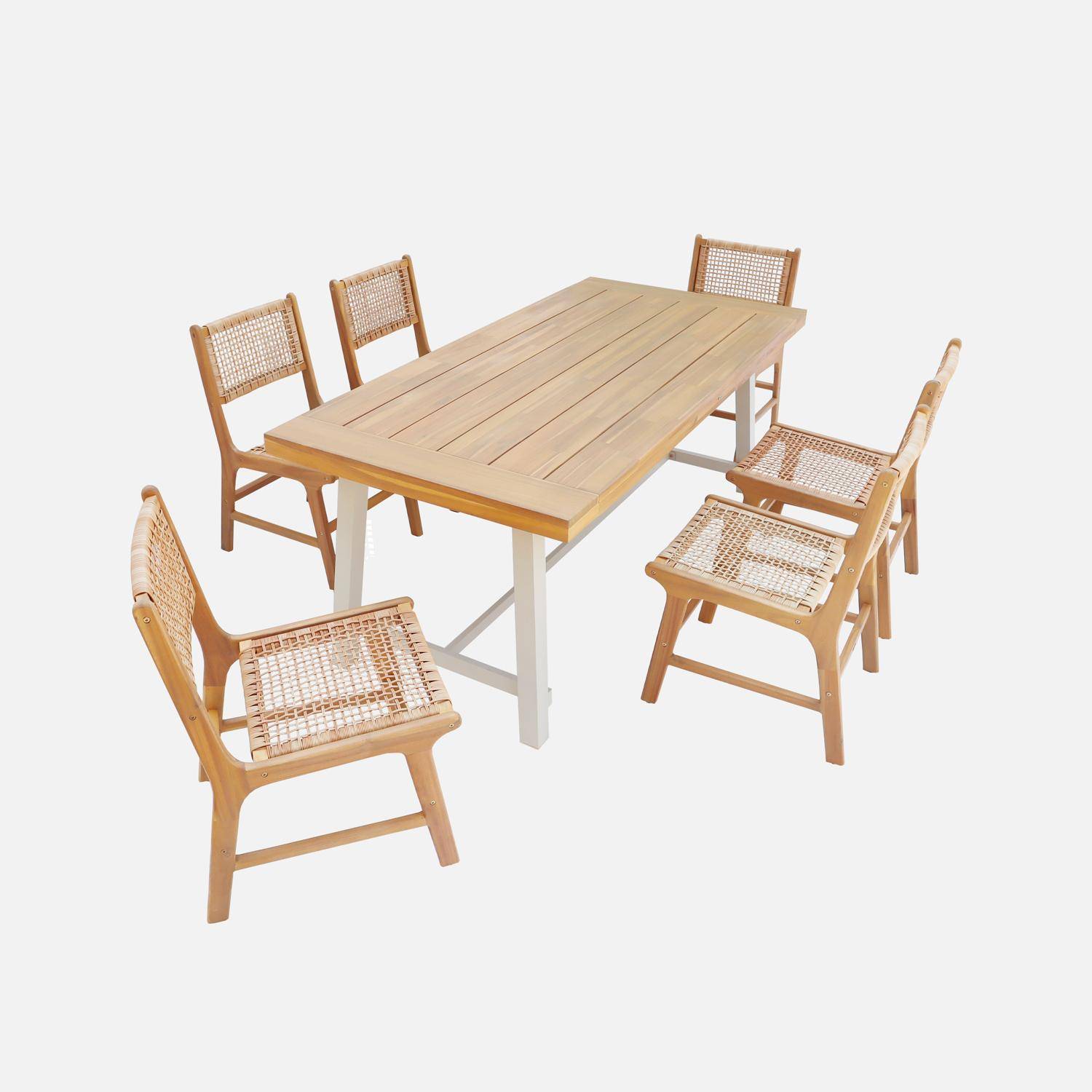 Fortaleza + Ocara - Mesa interior/exterior de madera de acacia y metal con 6 sillas de resina trenzada