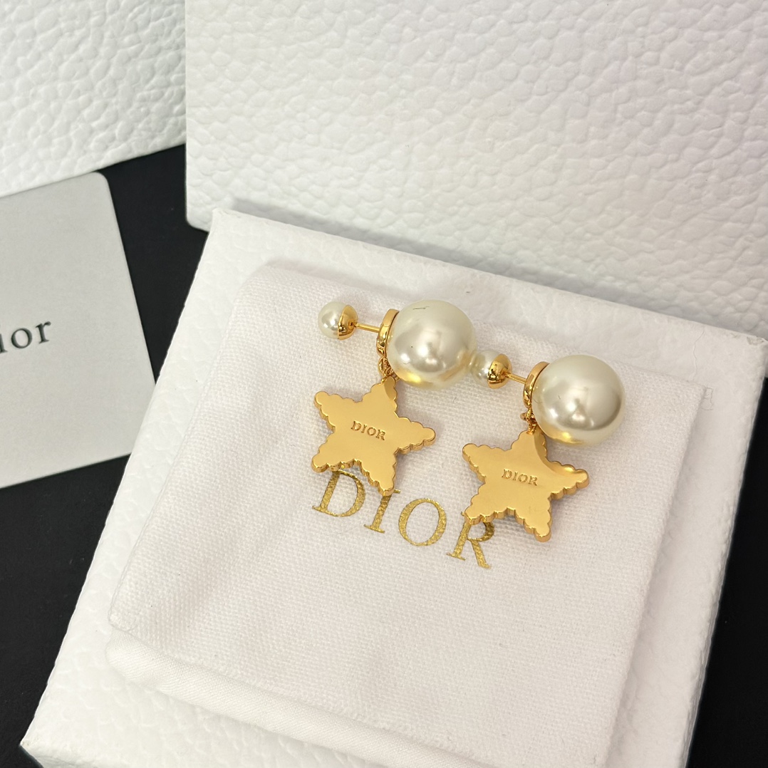 Dior Black Star Pearl Earrings - Original Replica Club