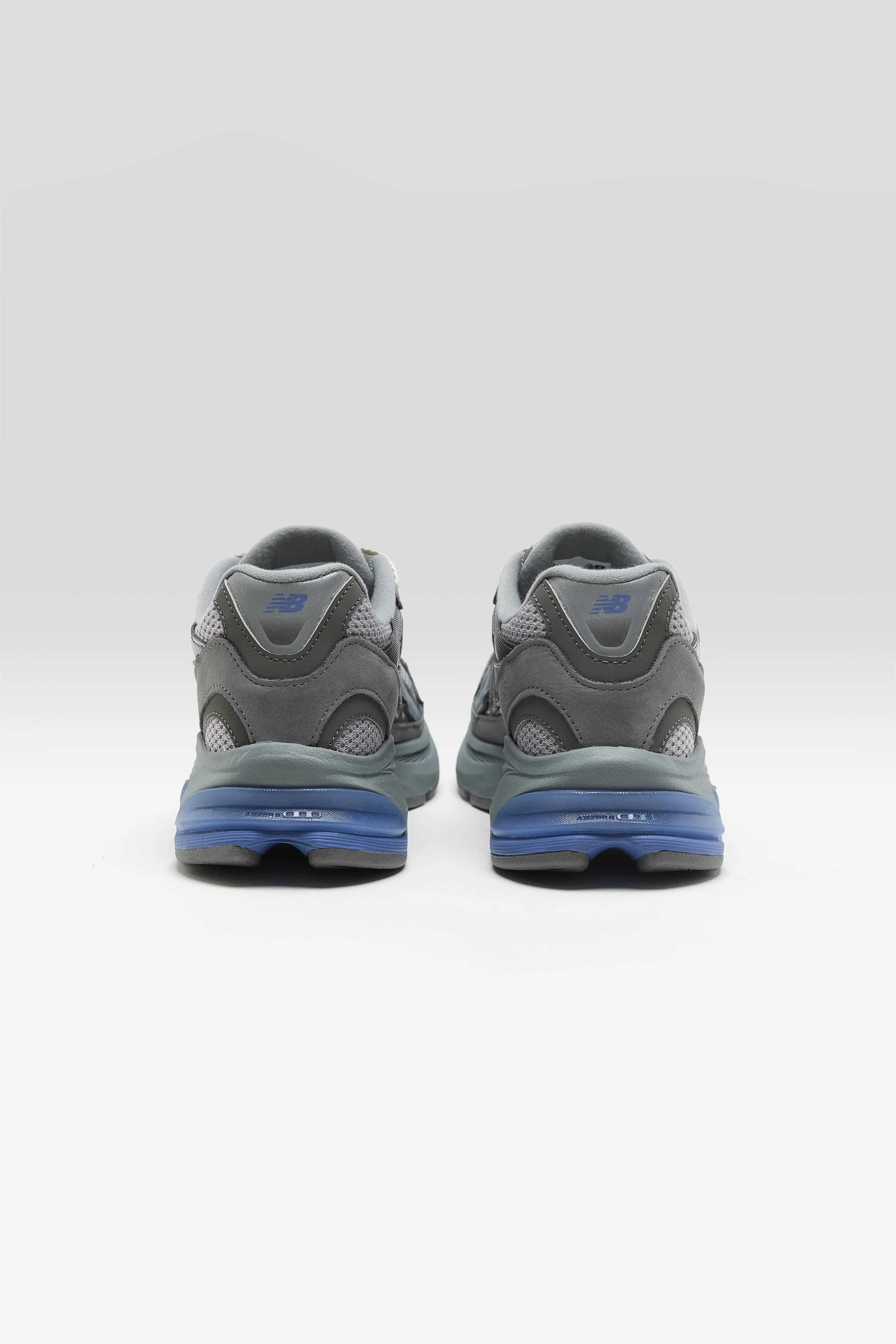 Bellerose 2010 for Women  (261 / W / GREY)