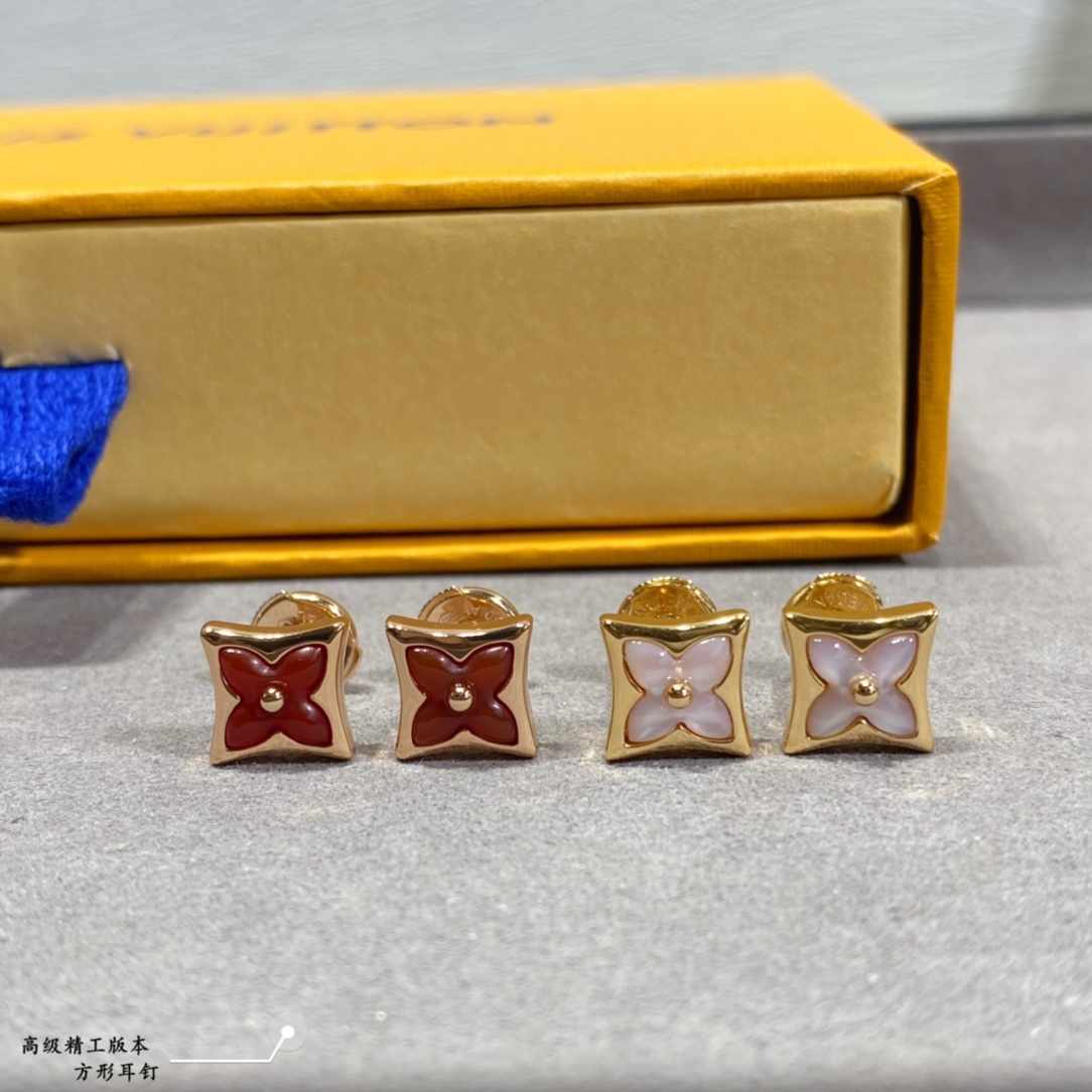Louis Vuitton Star Stud Earrings - Original Replica Club