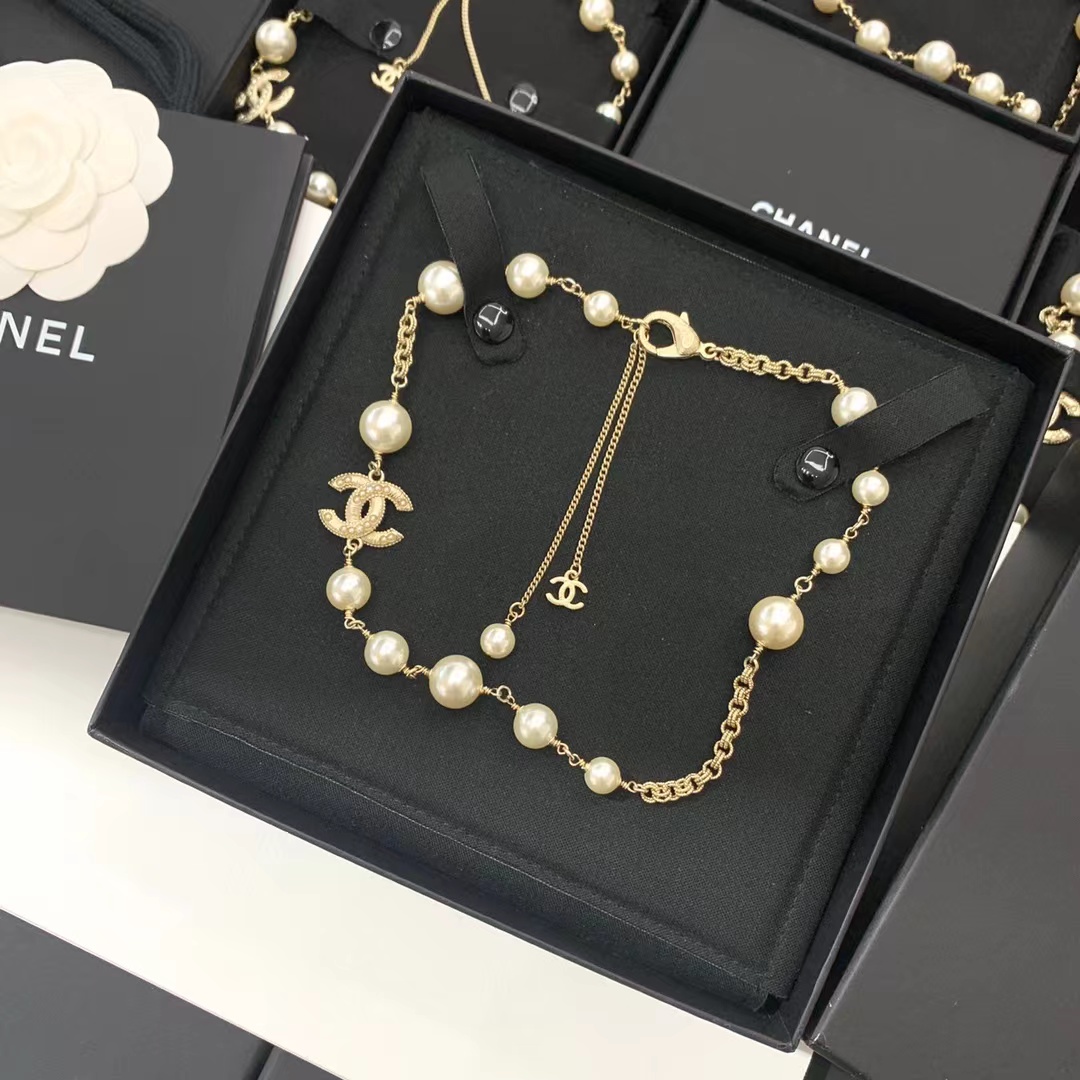 Chanel Double C  Pearl Choker Necklace - Original Replica Club