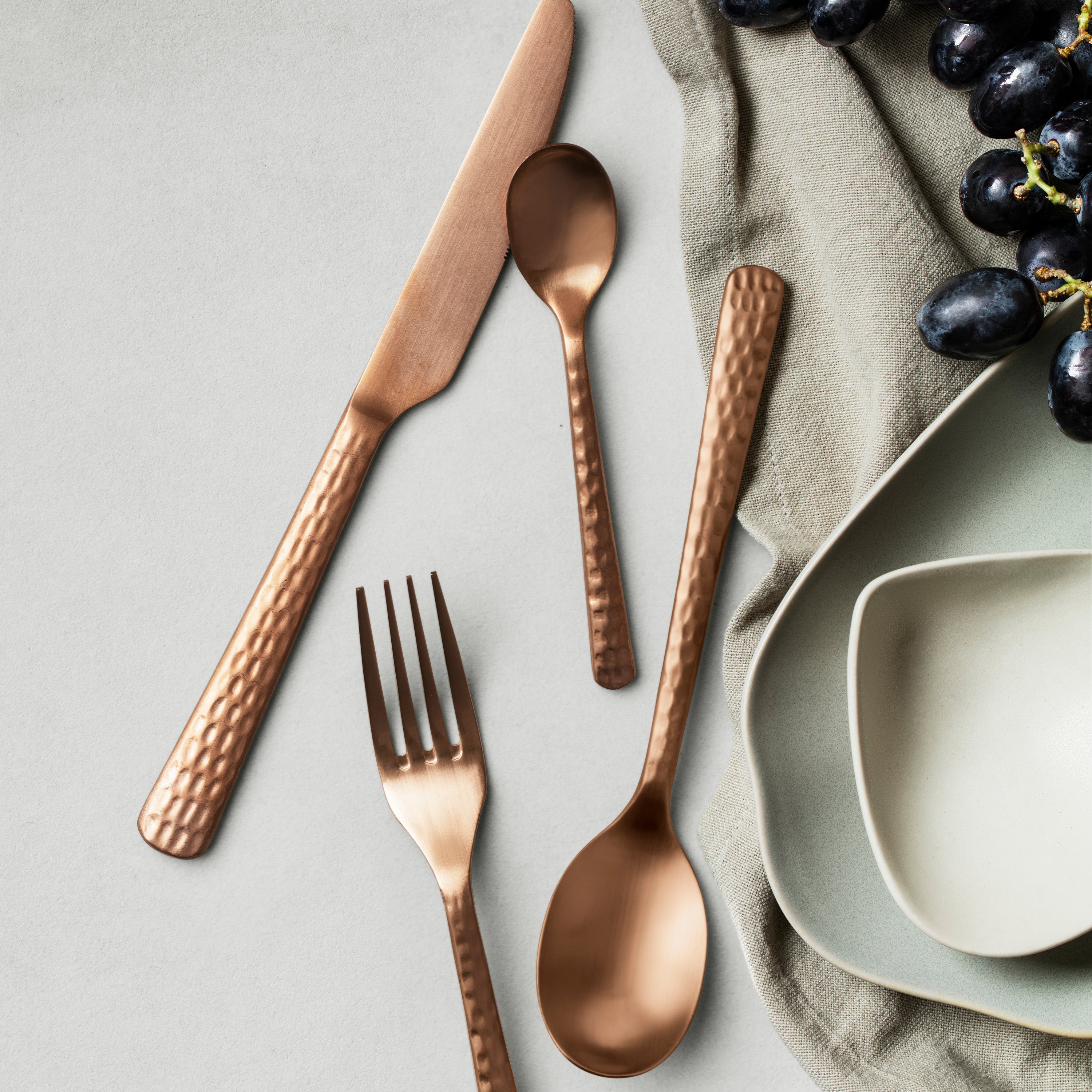 Broste Copenhagen Hune Hammered Bestekset 16-delig - Koper