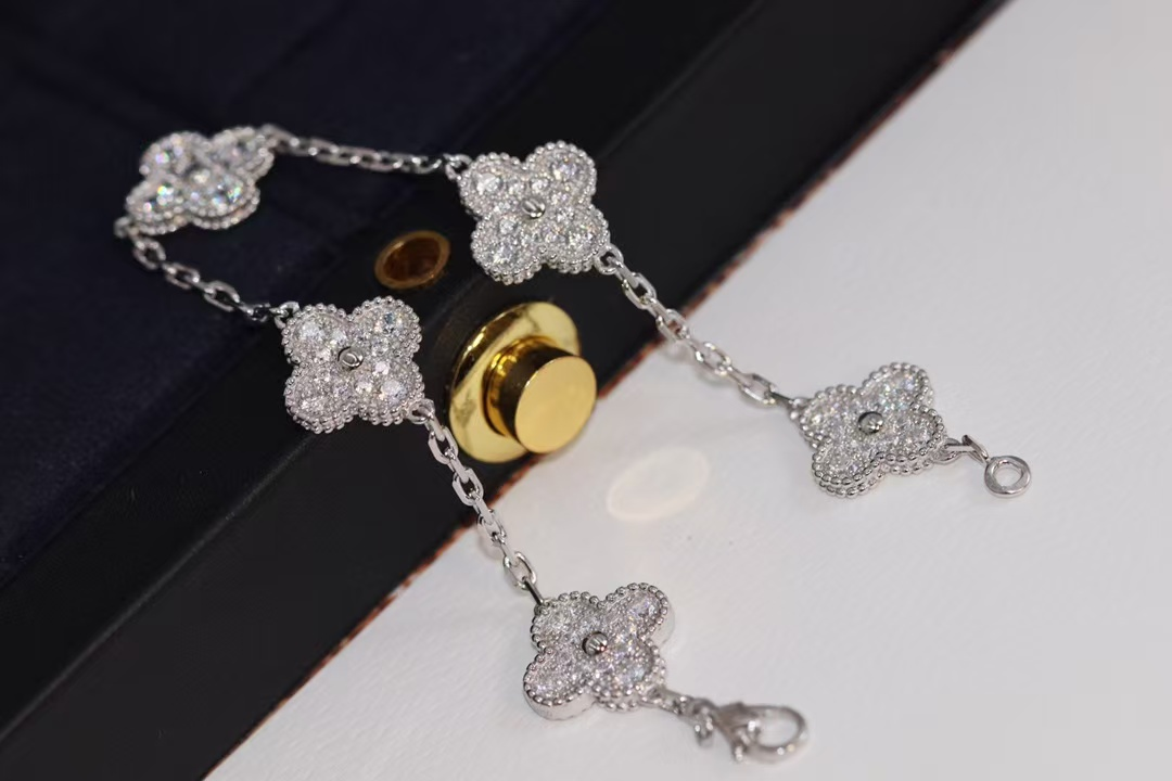 VCA White Gold Diamond Vintage Alhambra Bracelet 5 Motifs - Original Replica Club