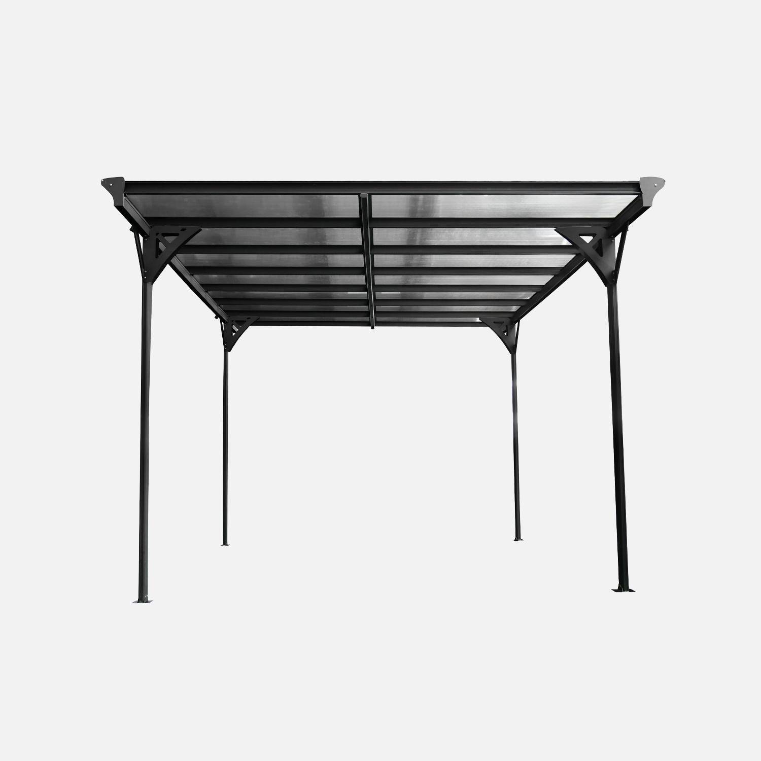 Le born - Cochera con techo de aluminio y policarbonato, 15m²