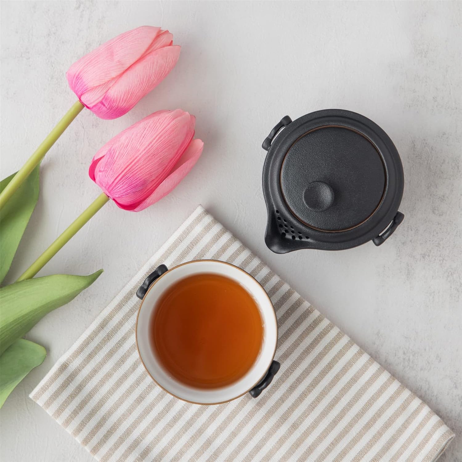 HEER Ceramic Travel Gaiwan Tea Set - Small Kungfu Teapot with Cup for One, Ideal Gift for Tea Lovers.