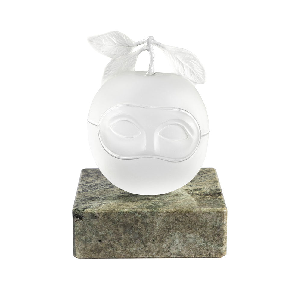 LE PRÊTRE MARIÉ - POMME GAUCHE RENÉ MAGRITTE ET LALIQUE 2023 - CRISTAL INCOLORE, TECHNIQUE DE LA CIRE PERDUE