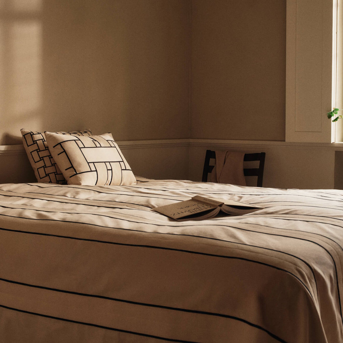 Ferm Living Lattice Offset Sierkussen - Rechthoekig - Off-White / Blac