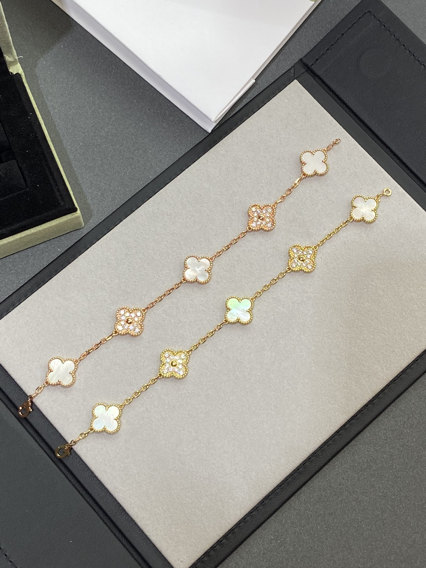 VCA Diamond & White Clover Vintage Alhambra Bracelet ,5 Motifs - Original Replica Club