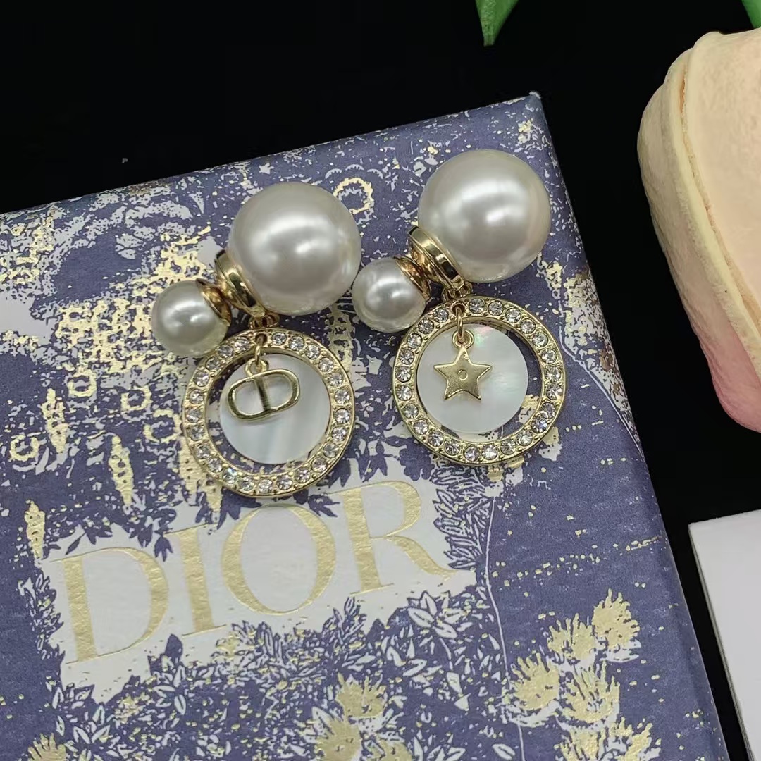 Dior Asymmetric Drop Charms Pearl Earrings - Original Replica Club