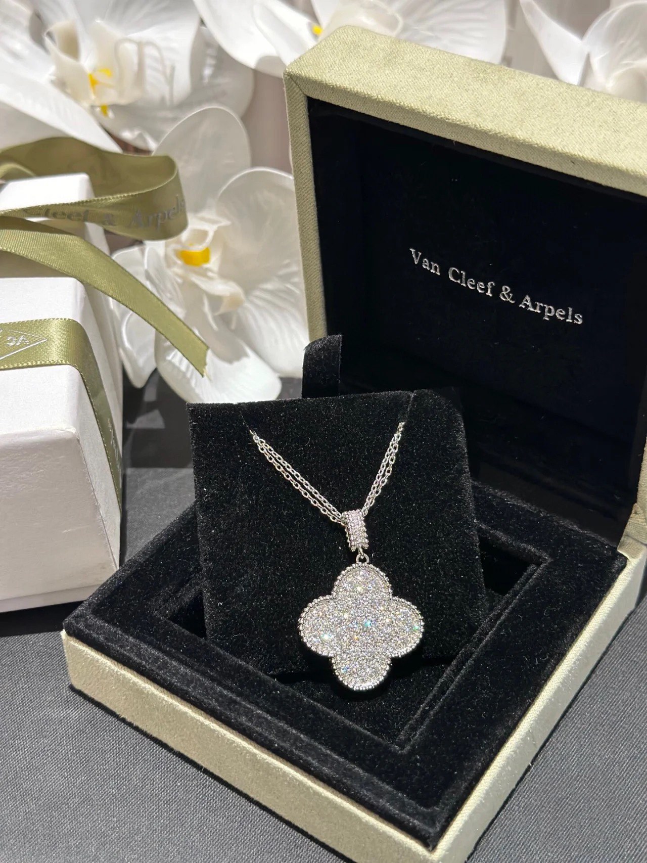 VCA Full Diamond Paved Large Clover Magic Alhambra Long Necklace, 1 motif - Original Replica Club