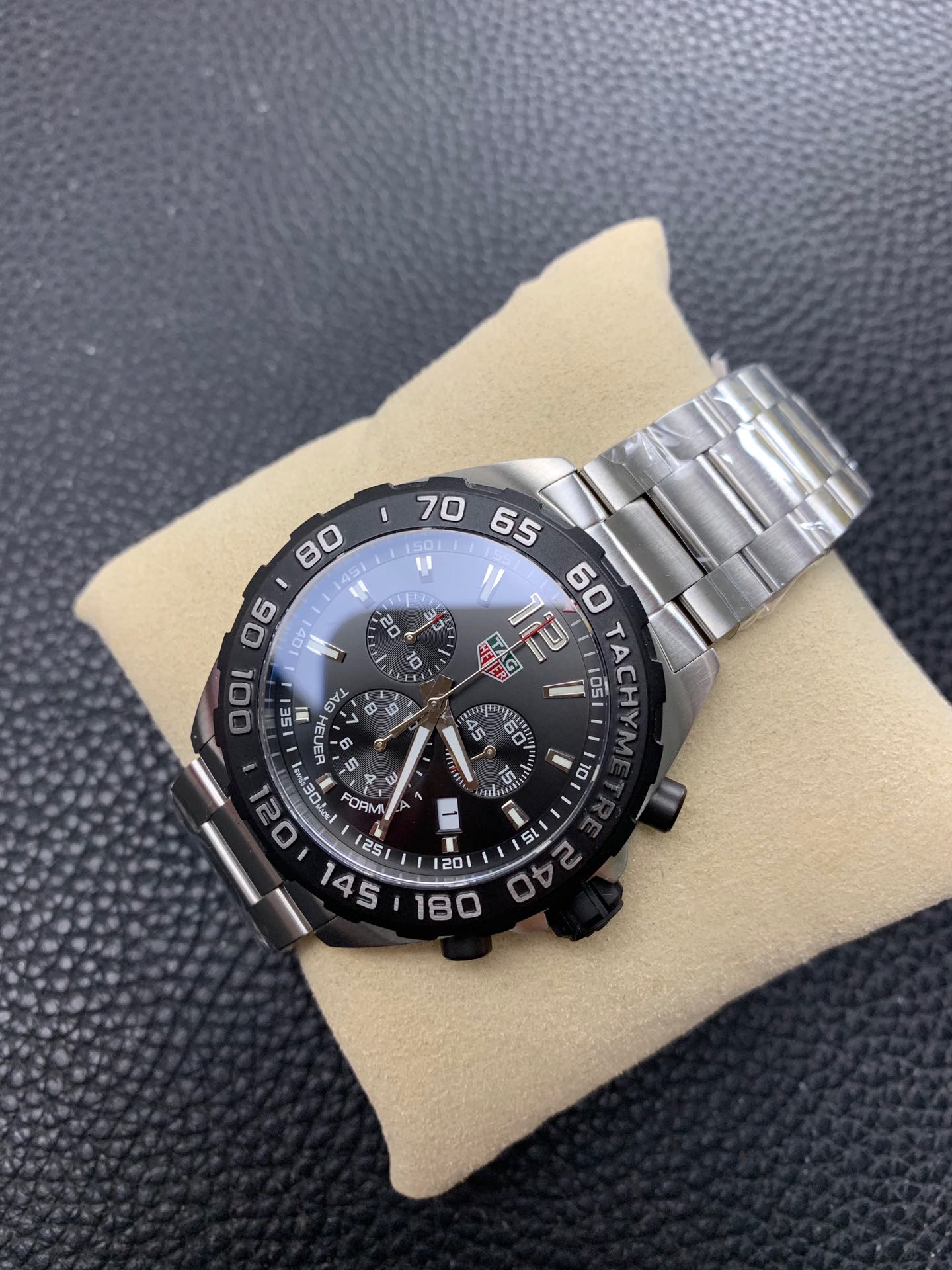 Tag Heuer Formula 1 Chronograph Black Dial CAZ1010.BA0842 Quartz 43mm