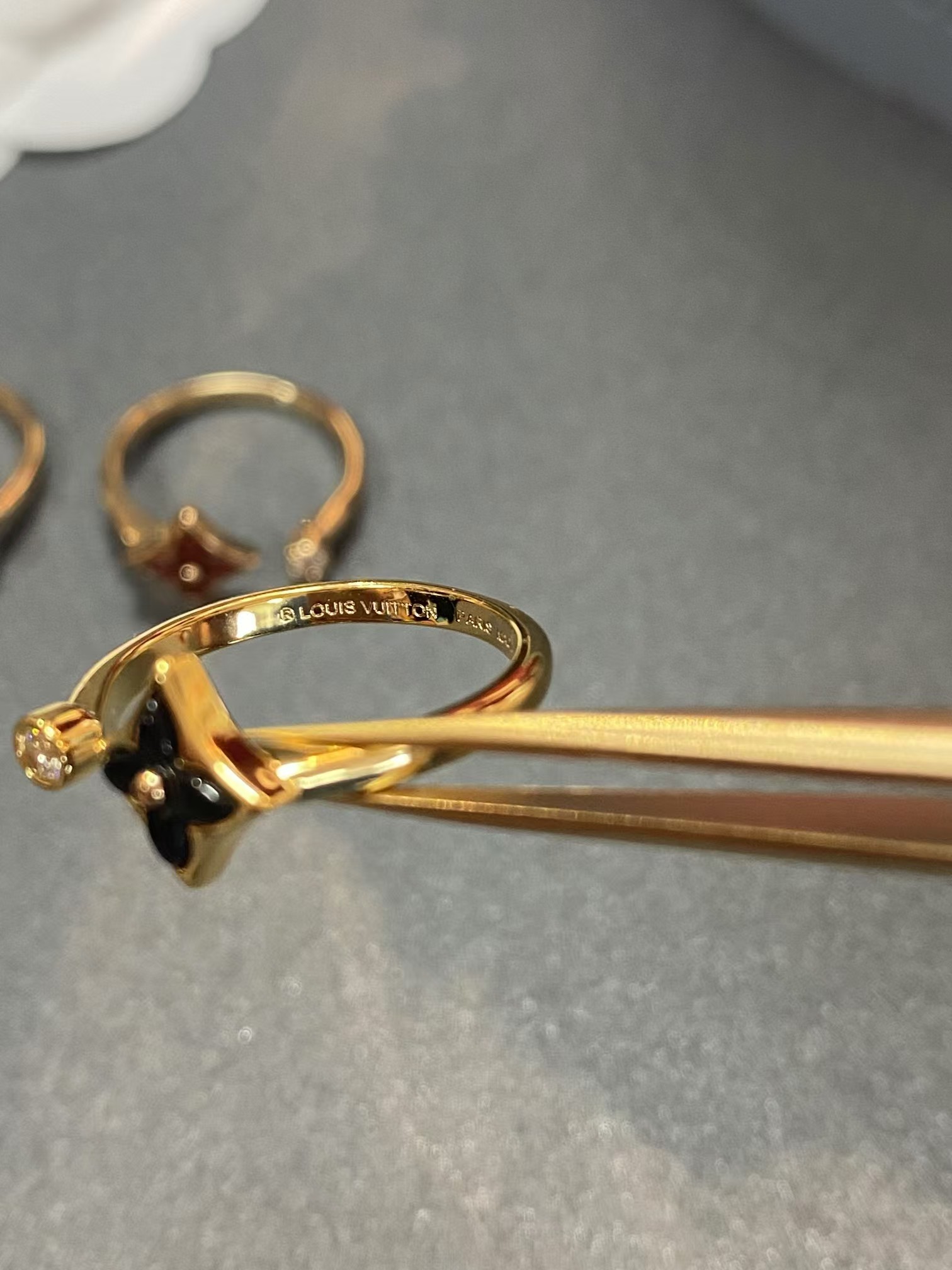 Louis Vuitton Color Blossom Mini Star Ring - Original Replica Club