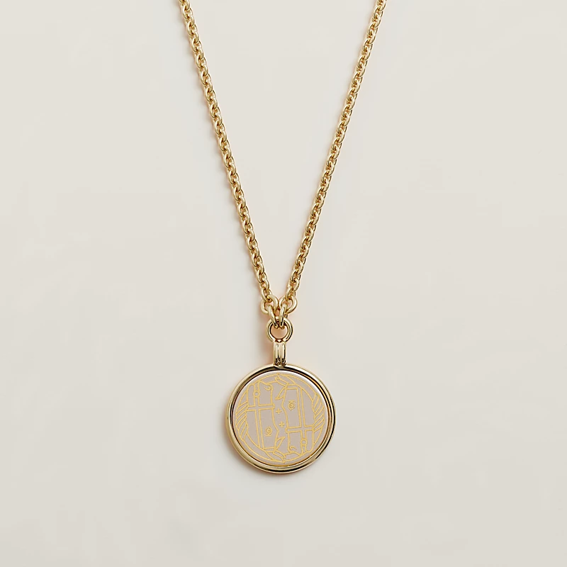 Replicate Medaille Quadrige necklace, small model(1:1 replica) - Original Replica Club
