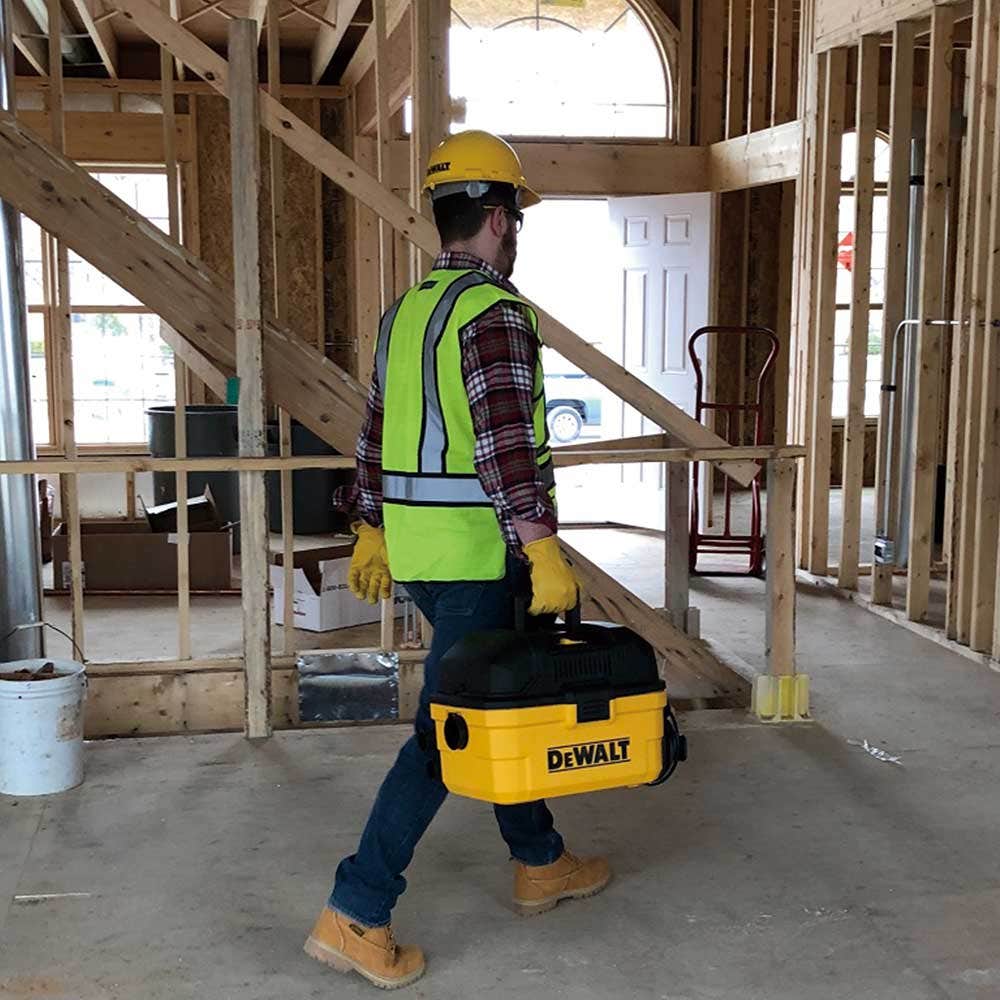 DEWALT 15-Litre Polyurethane Body Wet & Dry Vacuum DXV15T