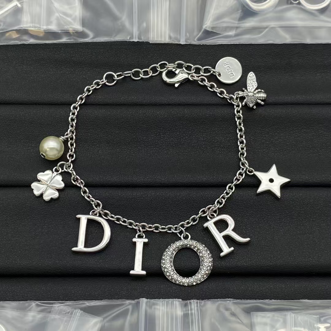 Dior Letter Charms Bracelet - Original Replica Club