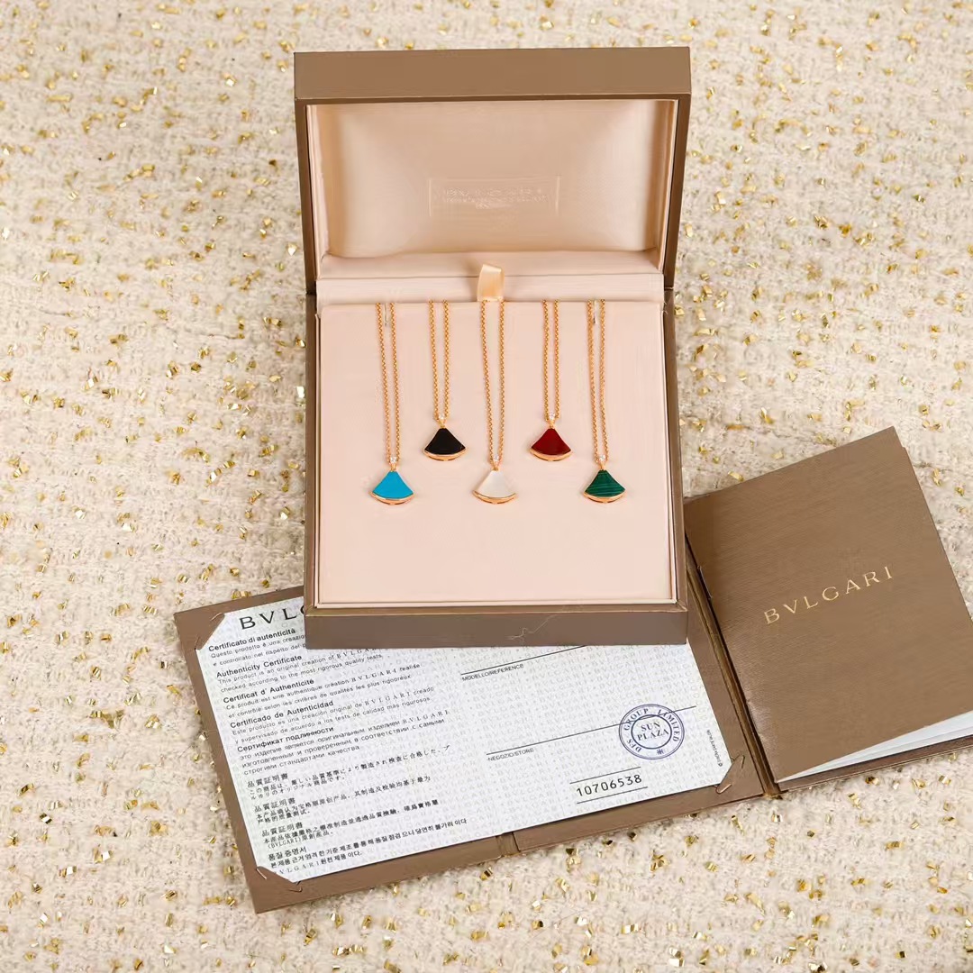 Bvlgari Divas' Dream Necklace - Original Replica Club