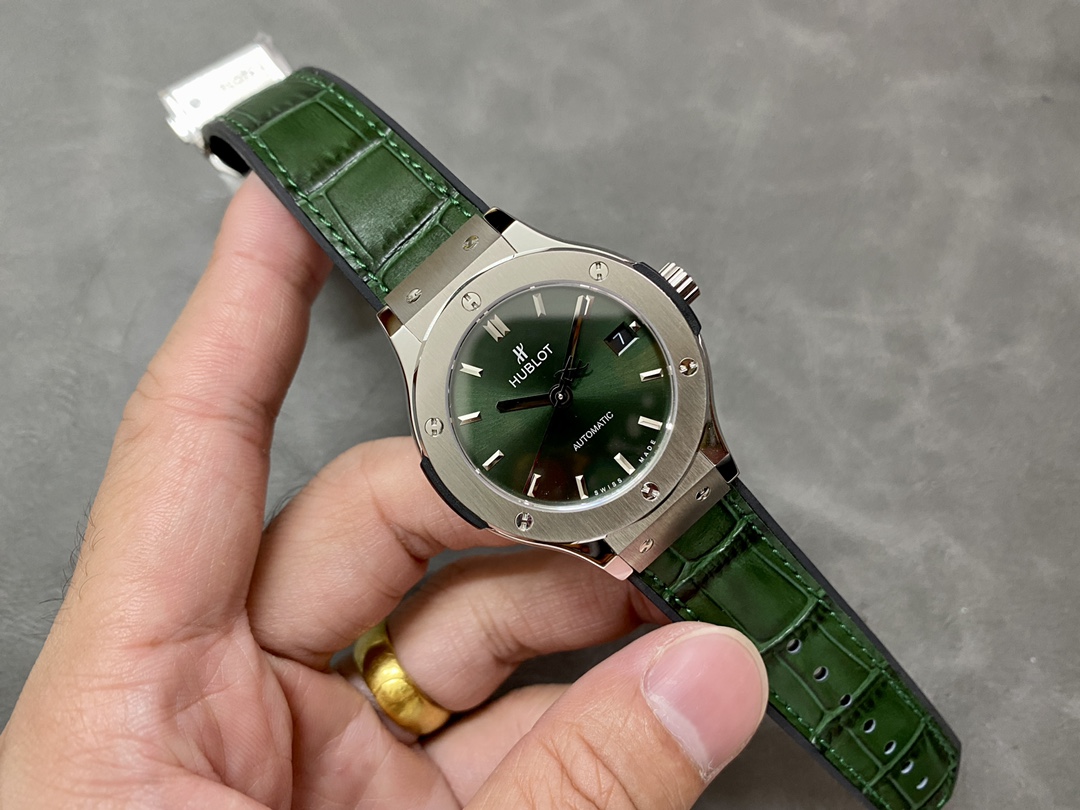 511.NX.8970.LR Hublot Classic Fusion Automatic Green