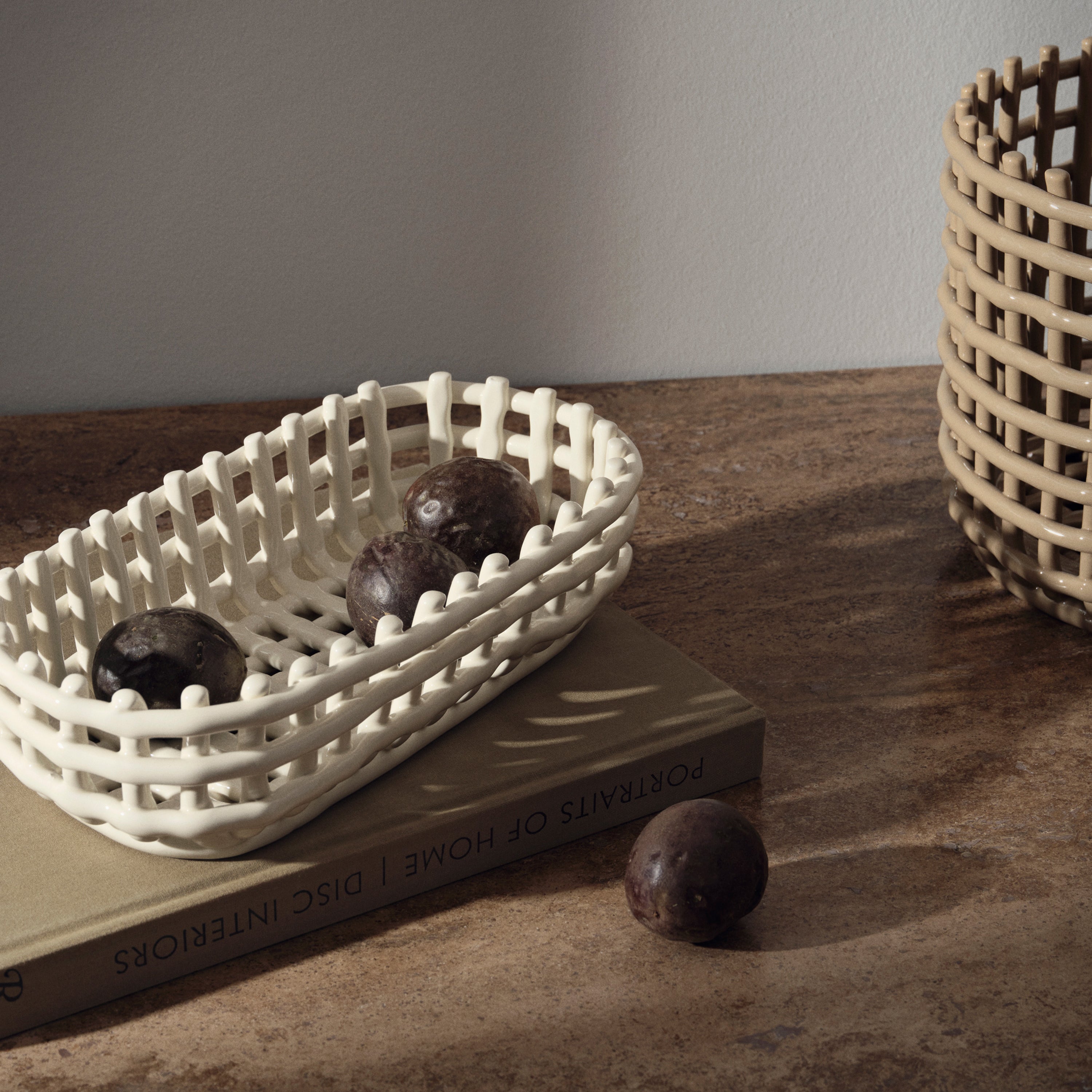 Ferm Living Ceramic Mand Oval - Off-White