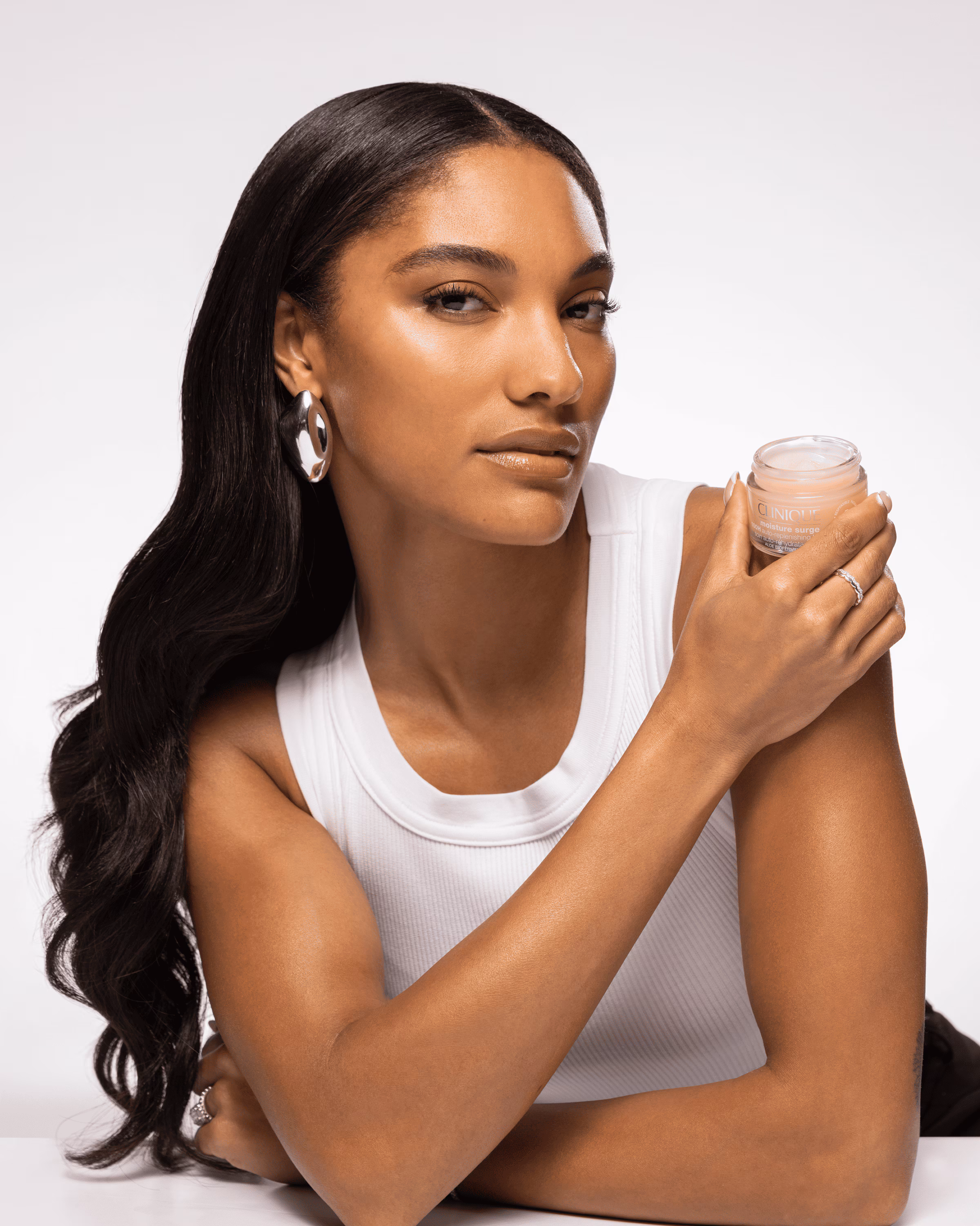 Moisture Surge™ 100H Auto-Replenishing Hydrator