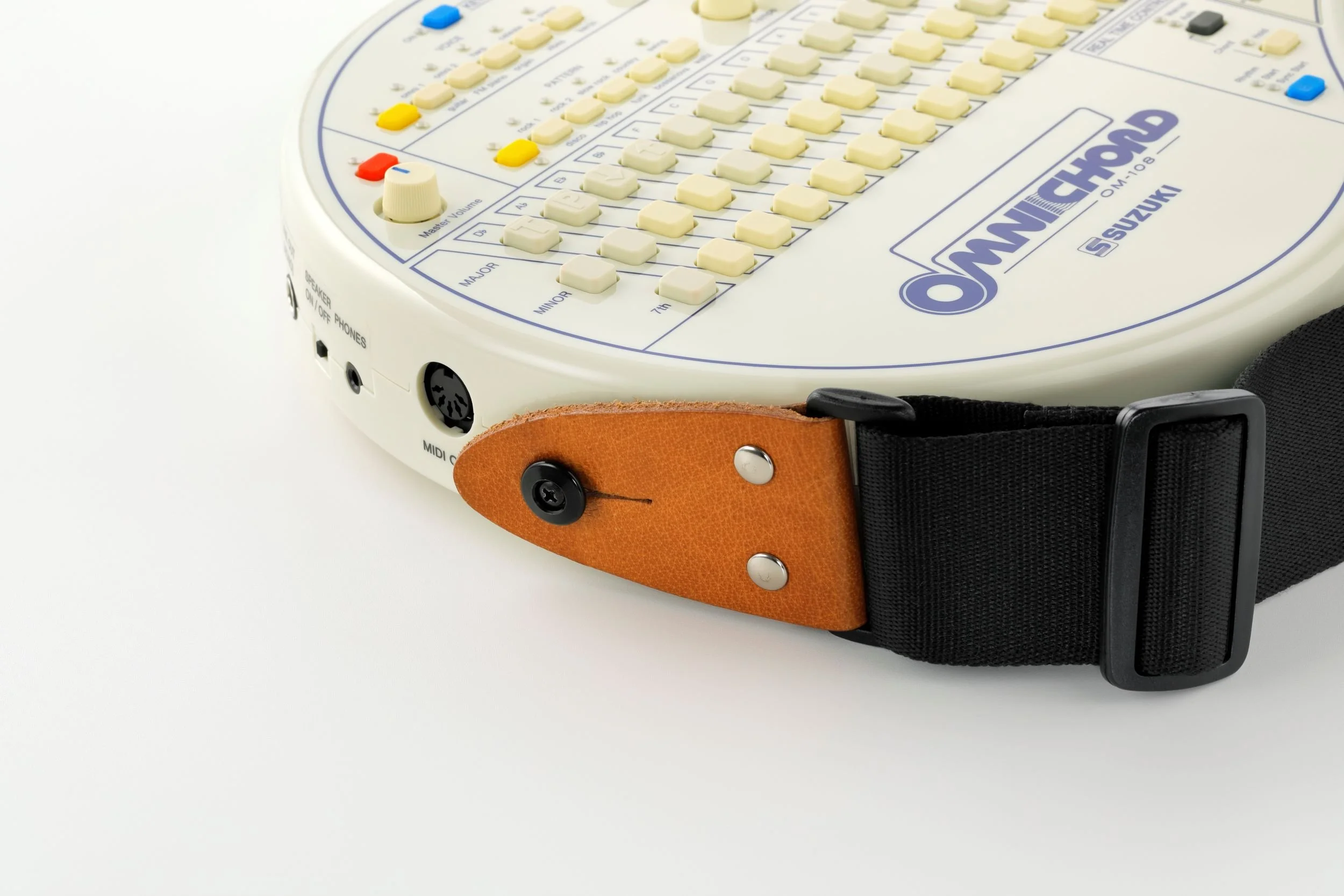 Suzuki OM-108-U Omnichord Electronic Musical Instrument with Strumplate - Image 5