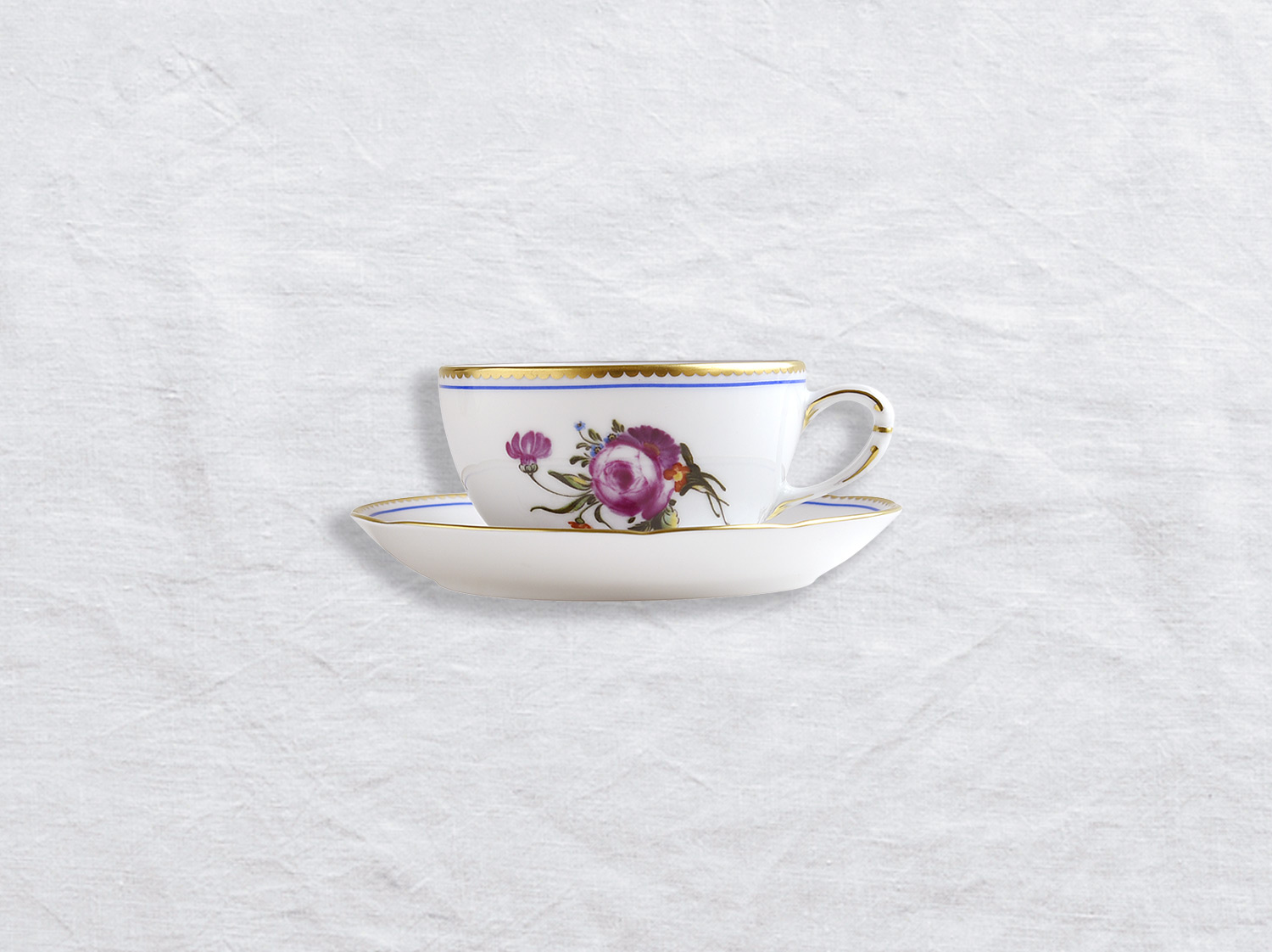Tasse et soucoupe à thé