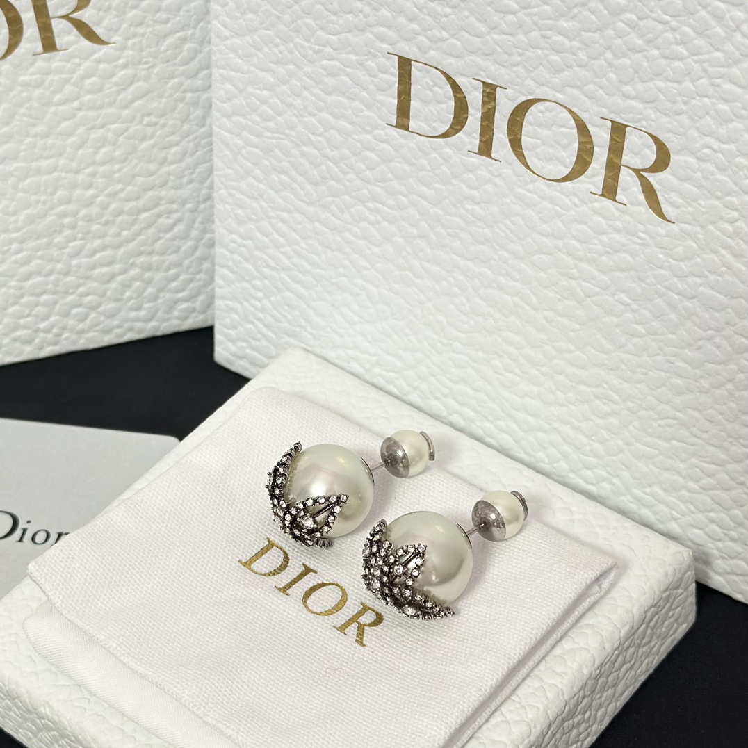 Dior Butterfly Paved on Pearl Stud Earrings - Original Replica Club