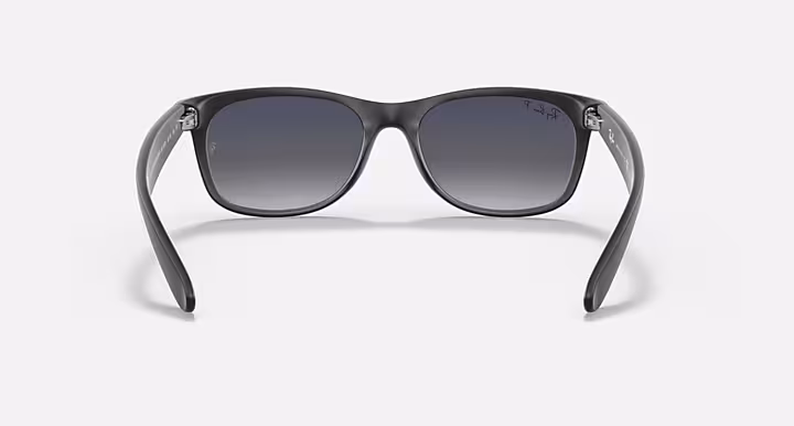 Ray-Ban NEW WAYFARER CLASSIC