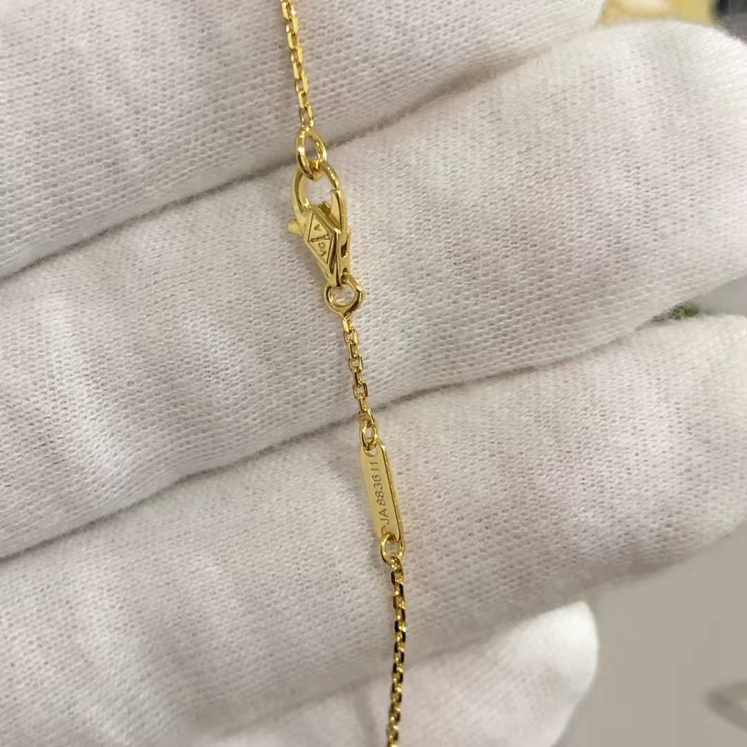 VCA Sweet Alhambra Pendant Necklace - Mini - Original Replica Club