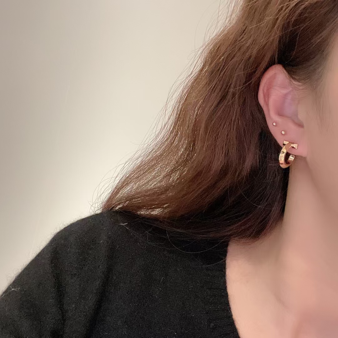 Tiffany T T1 Hoop Earrings - Original Replica Club