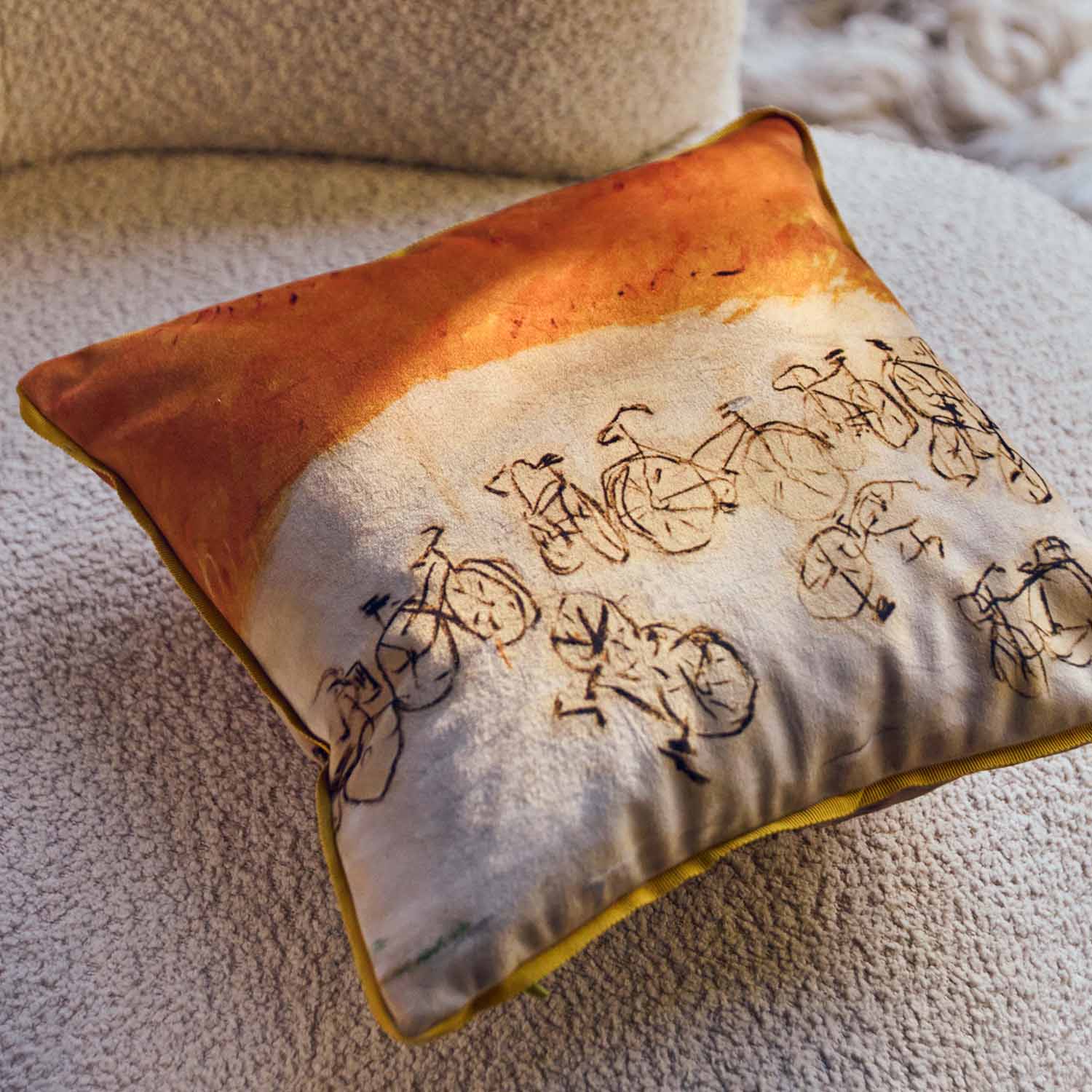 Bicyclette Velvet Cushion